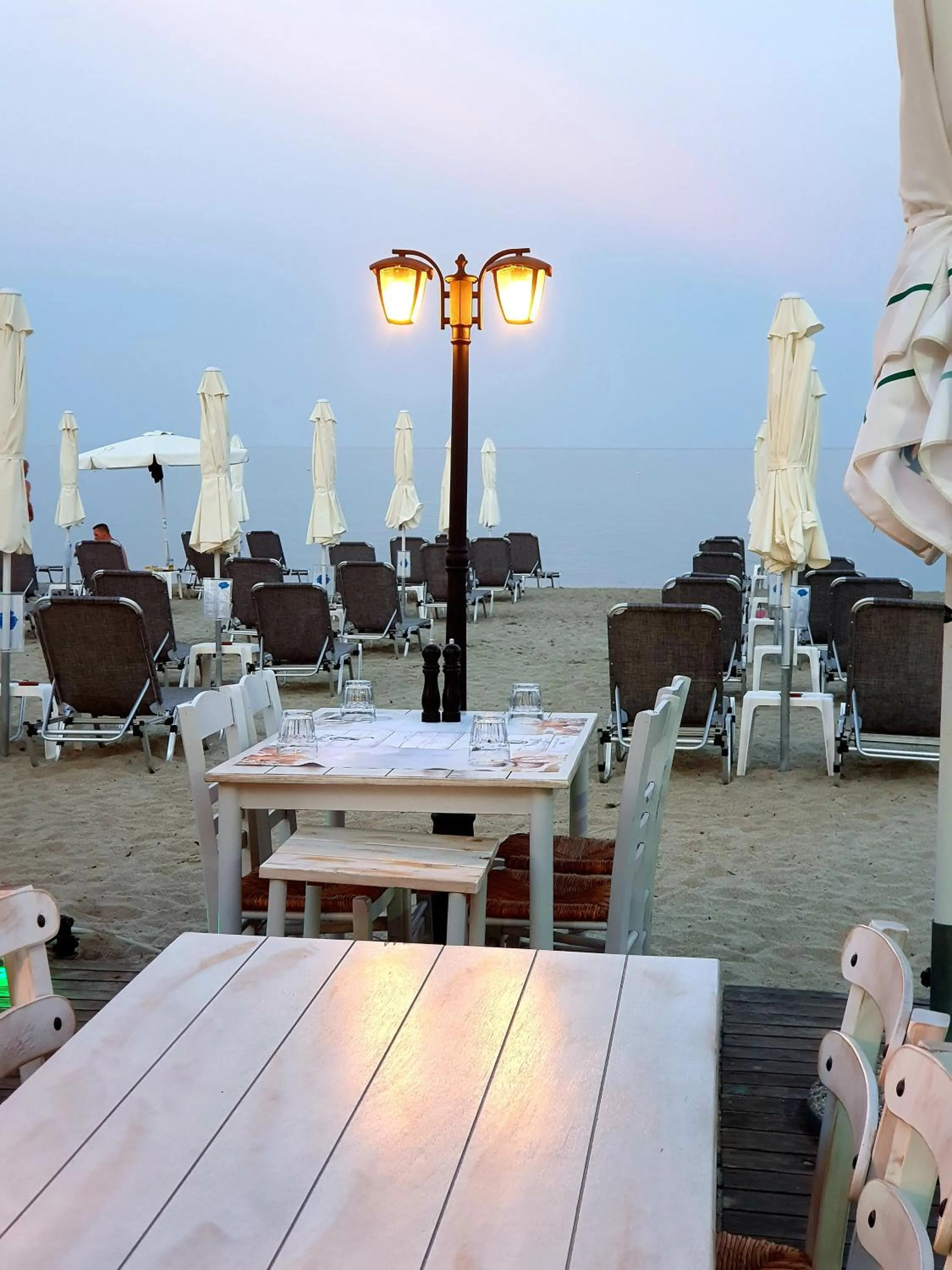 Restaurant/places to eat in Frideriki Apartments