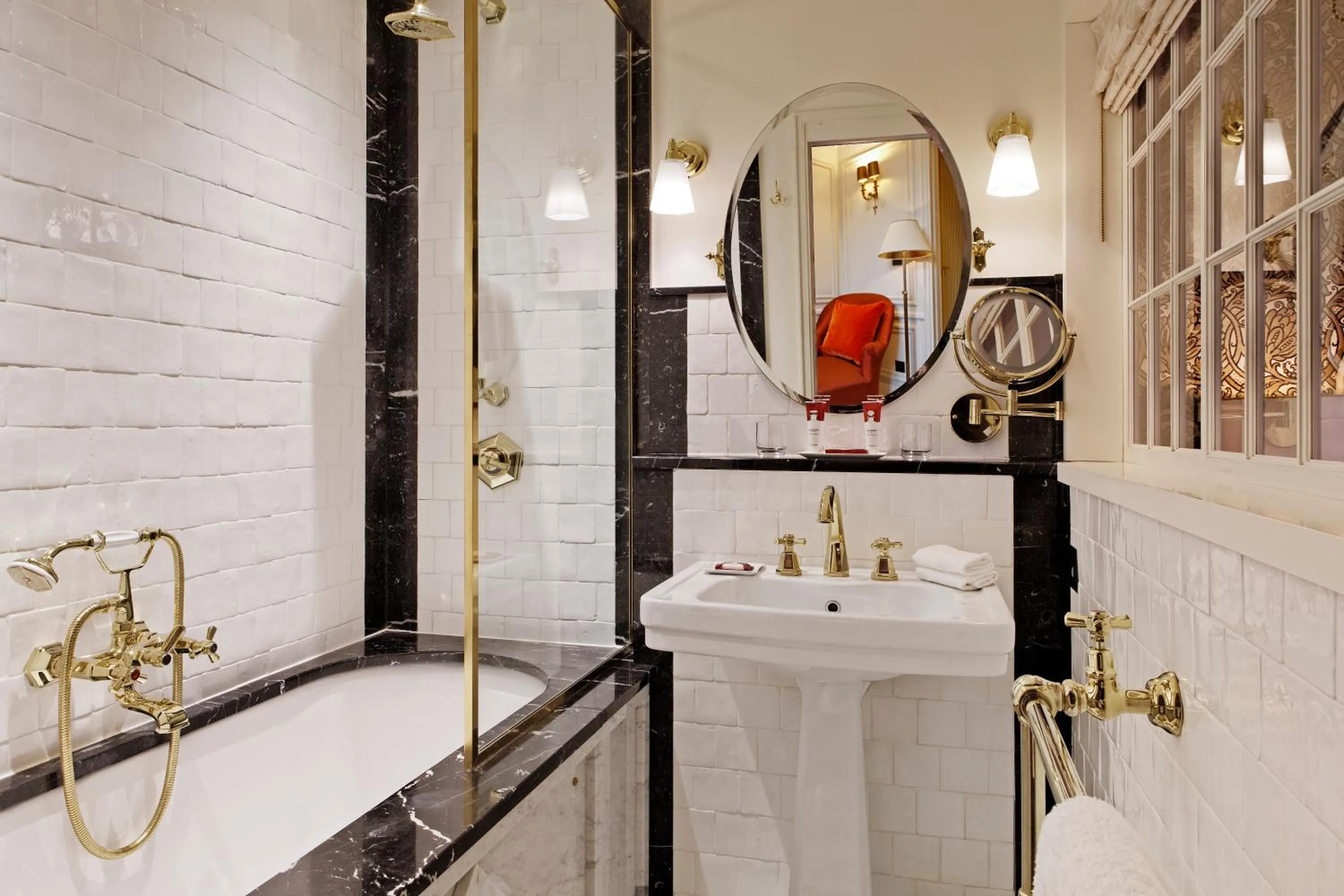 Bathroom in Relais Christine