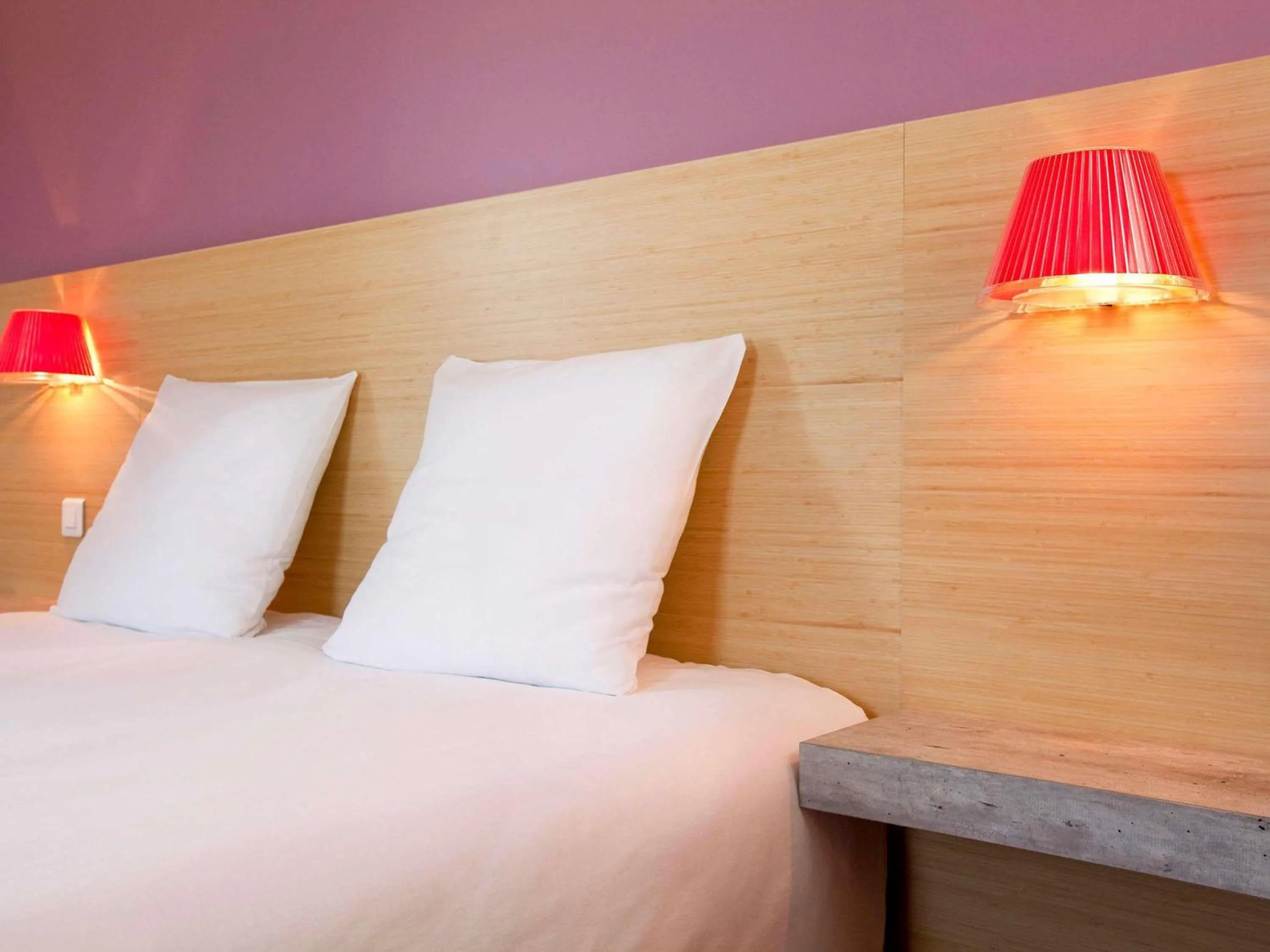 Bedroom, Bed in ibis Styles Le Puy en Velay