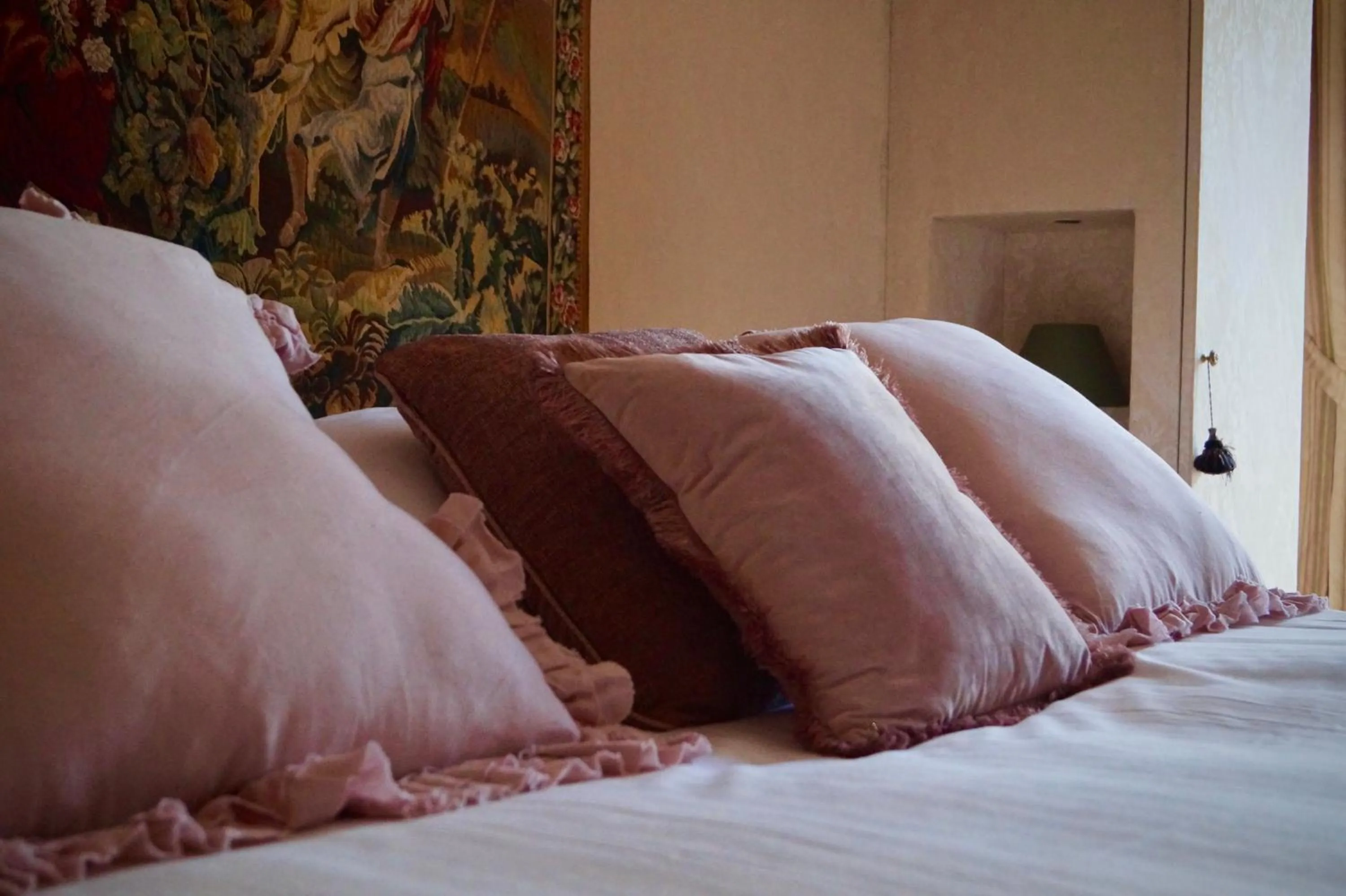 Bed in Château Meyre