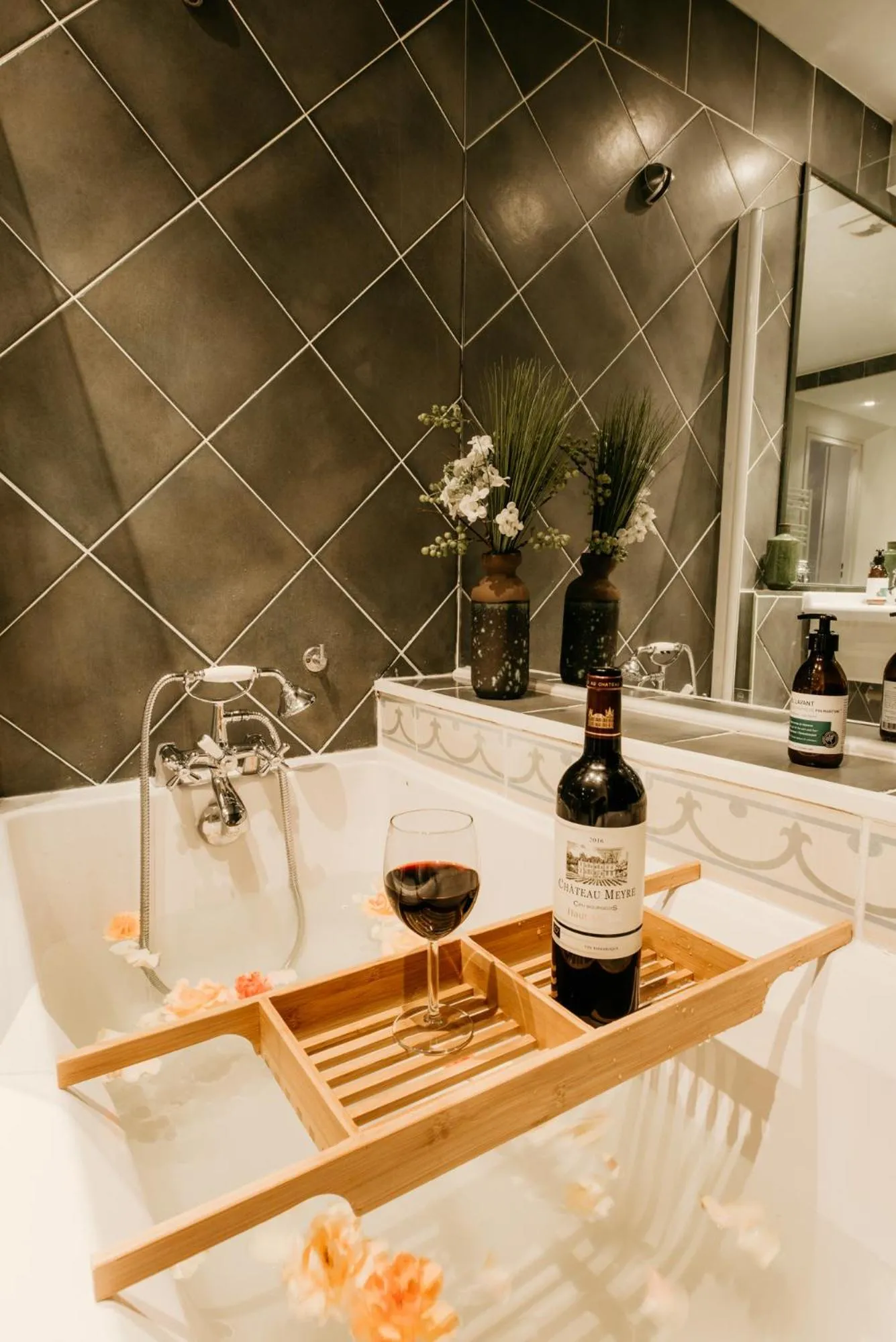 Bathroom in Château Meyre