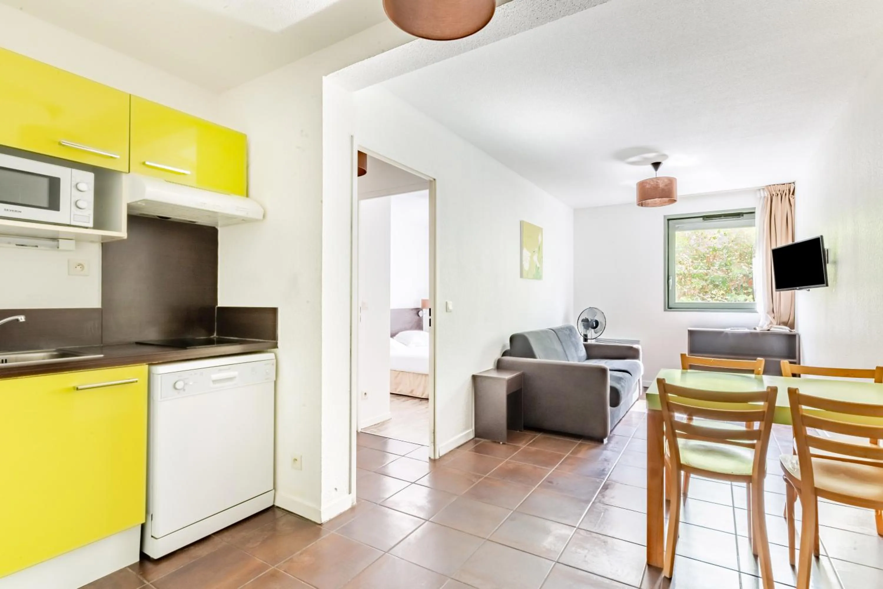 Living room in All Suites Appart Hôtel - Bordeaux Lac