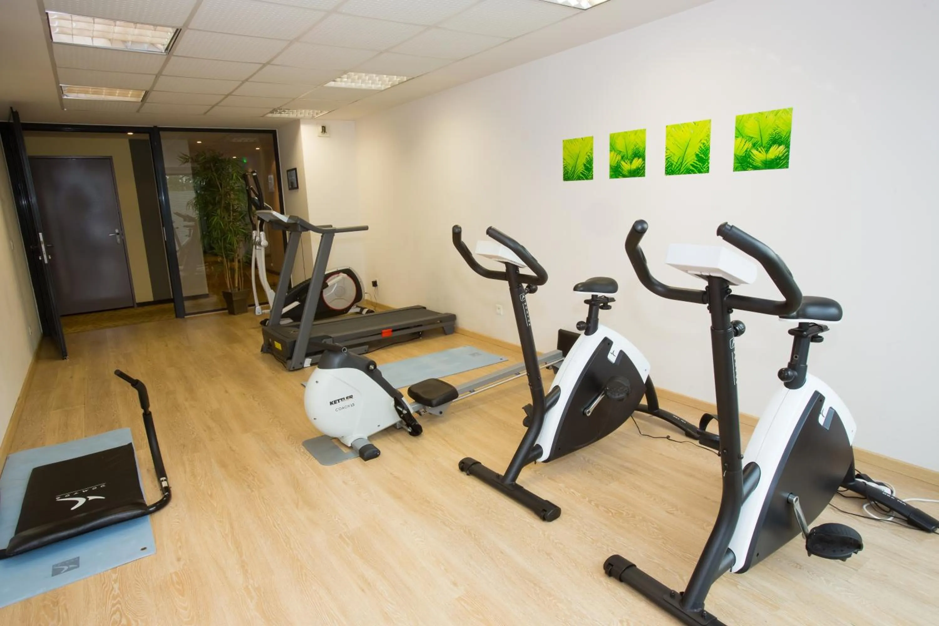Fitness centre/facilities in All Suites Appart Hôtel - Bordeaux Lac