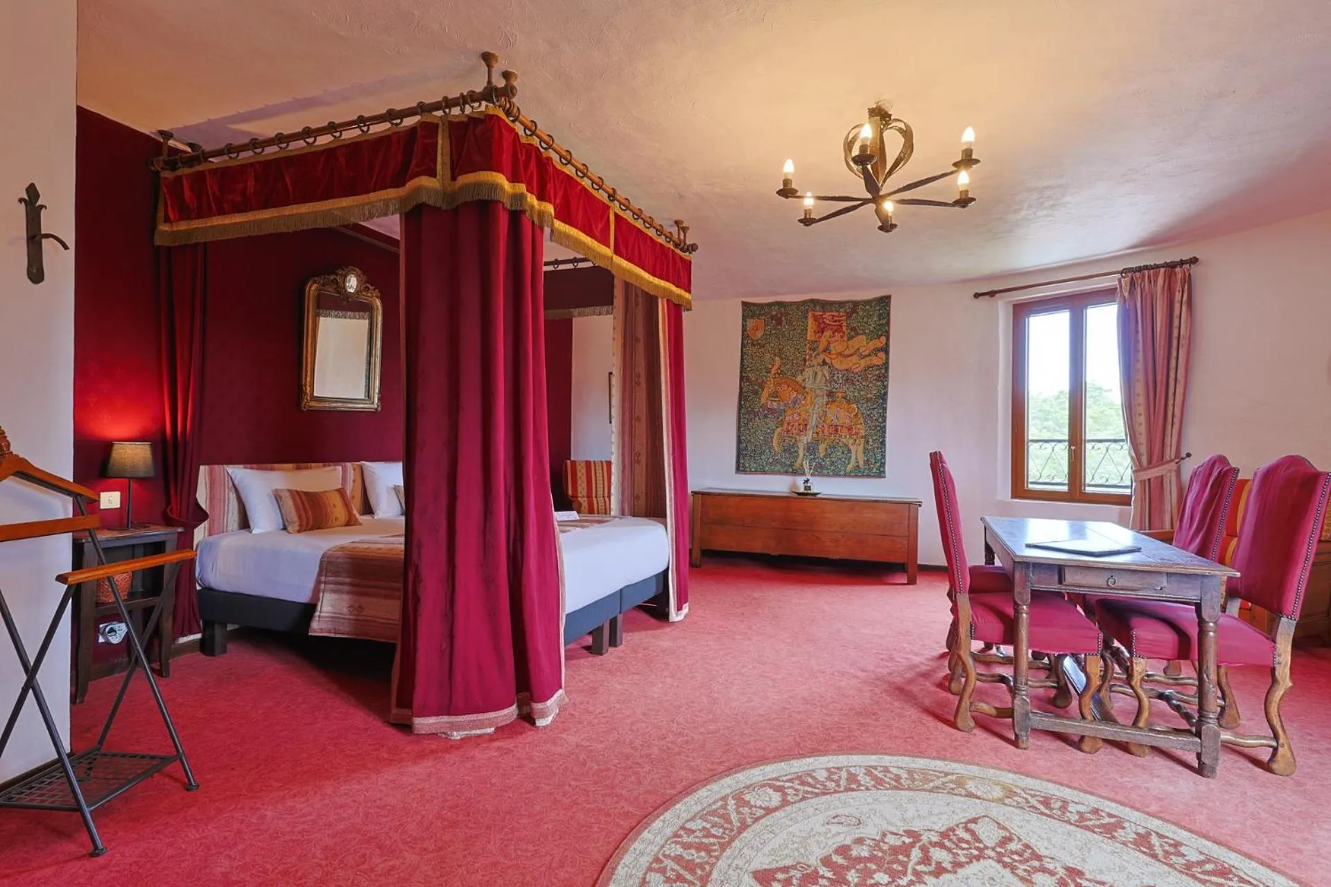 Bedroom in Château de Trigance
