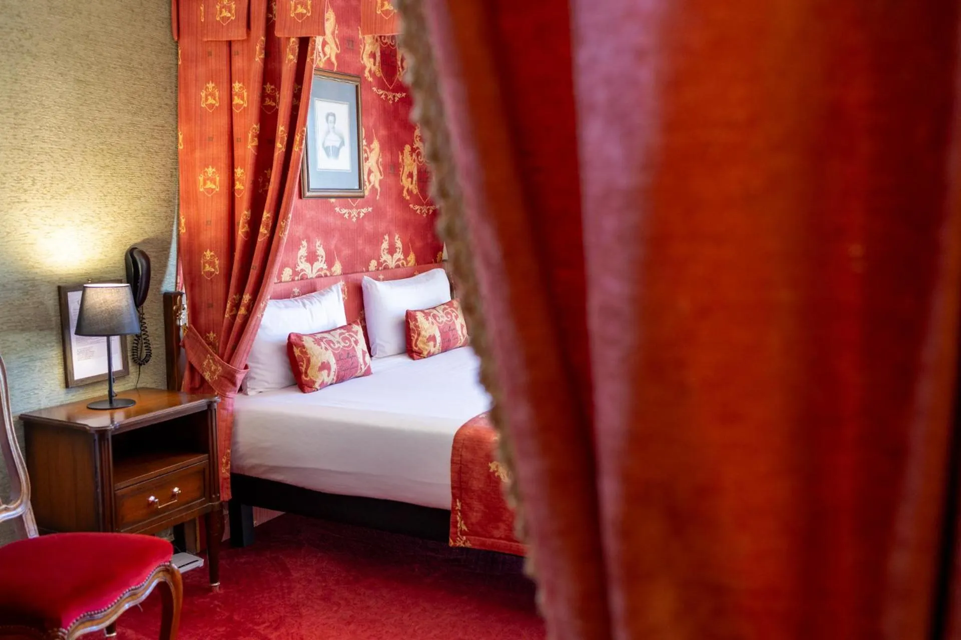 Bedroom in Château de Trigance