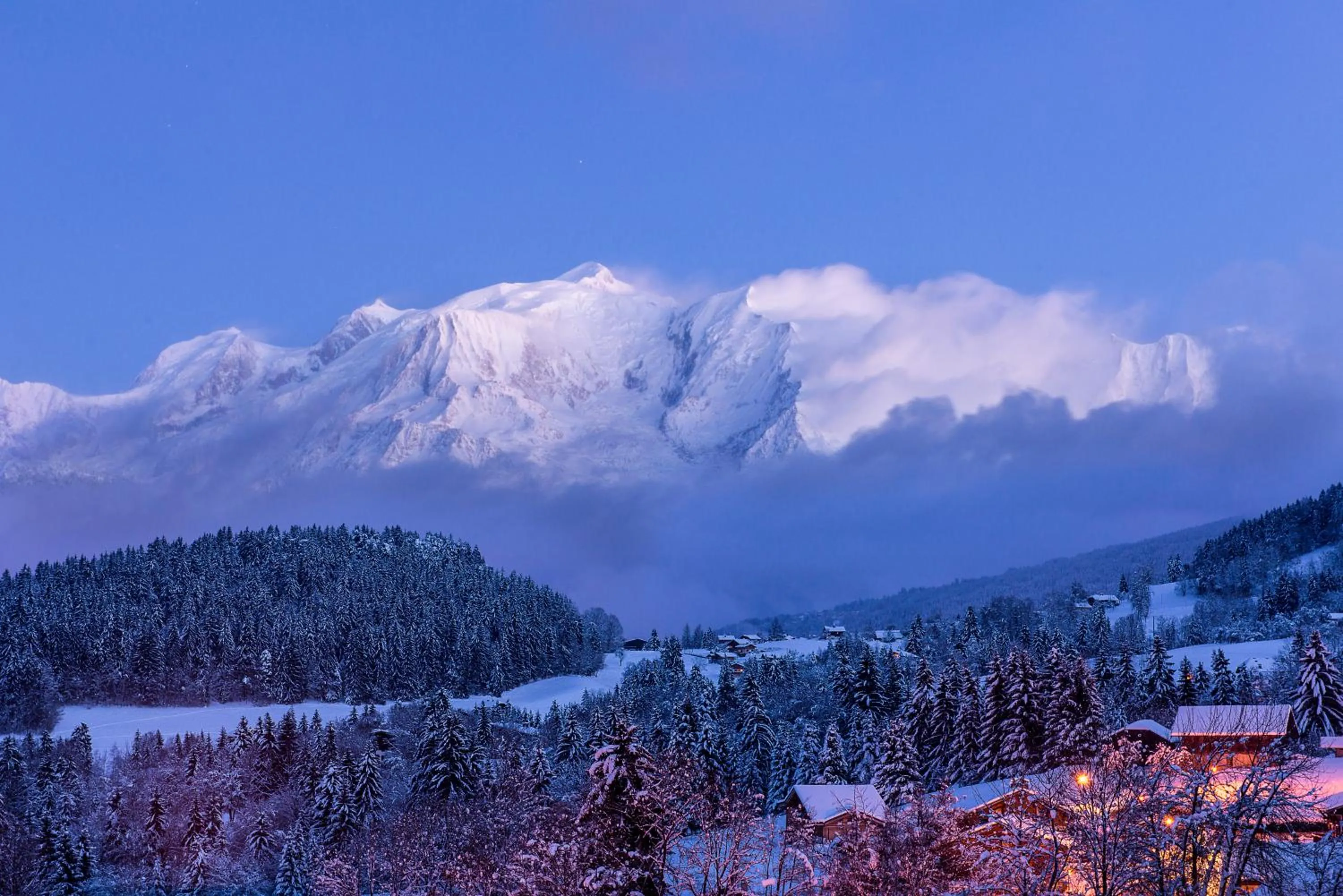 Natural landscape in Hôtel Les Roches Fleuries