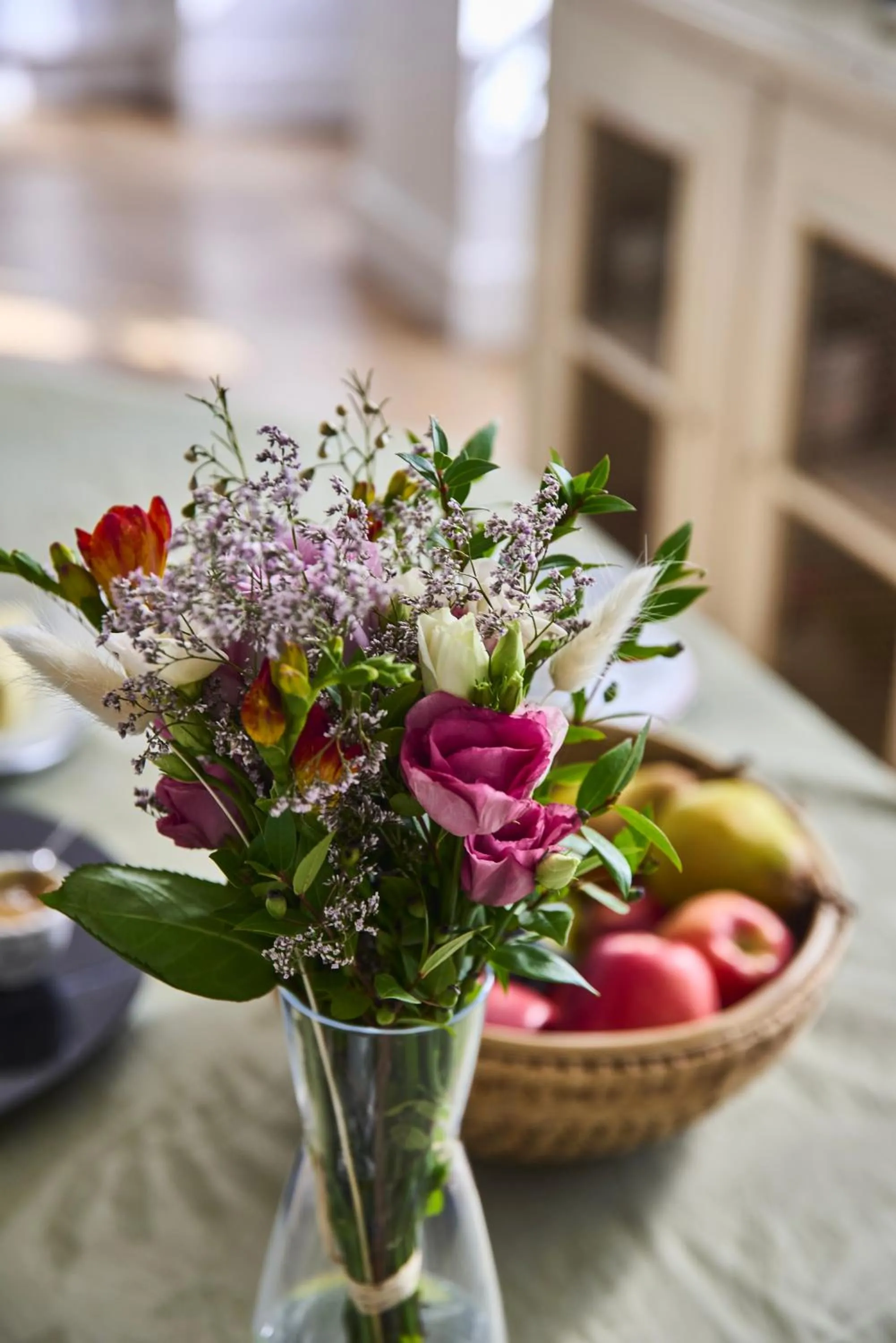 Communal kitchen in La Villa des Charmilles