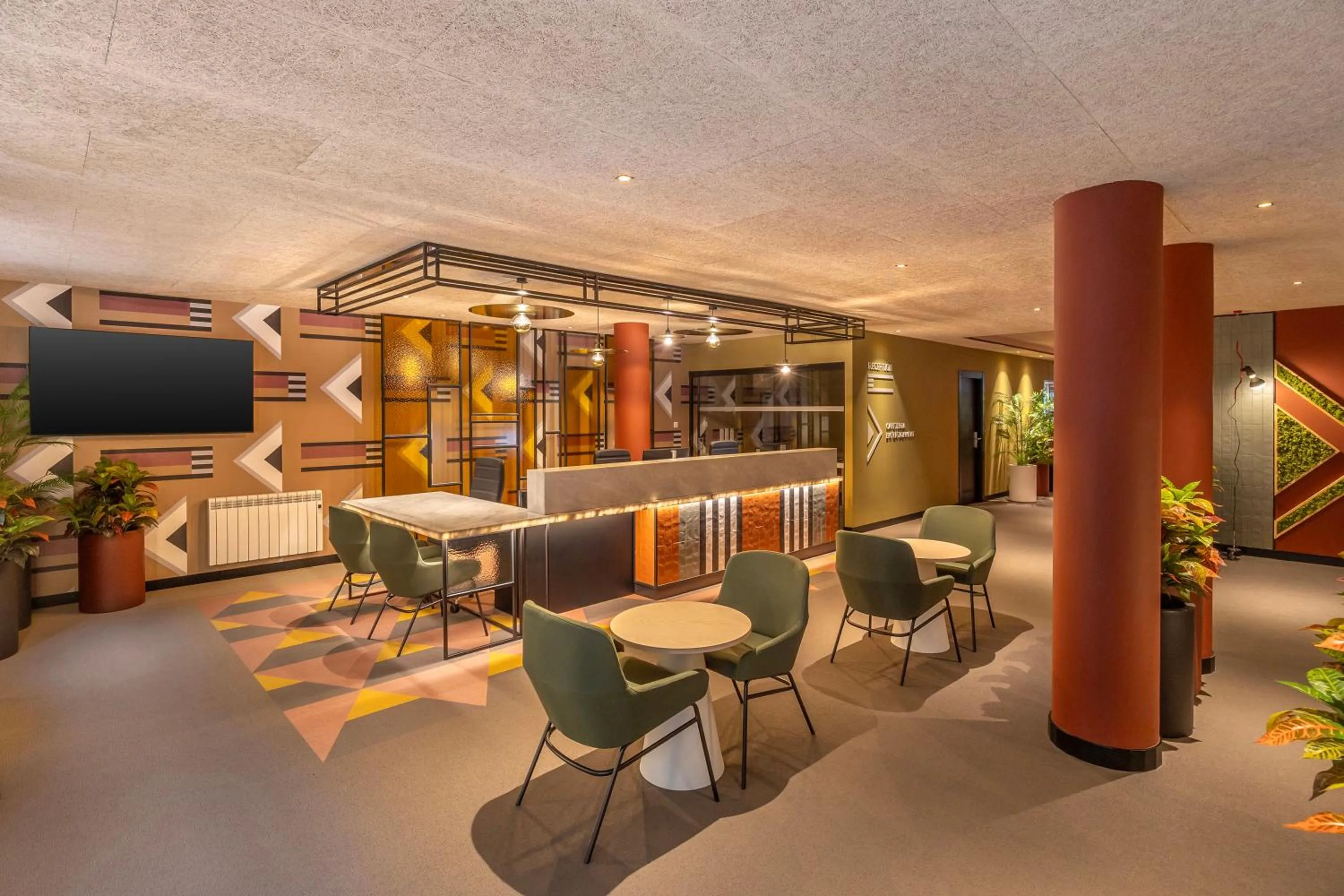 Lobby or reception in Royal Regency Paris Vincennes