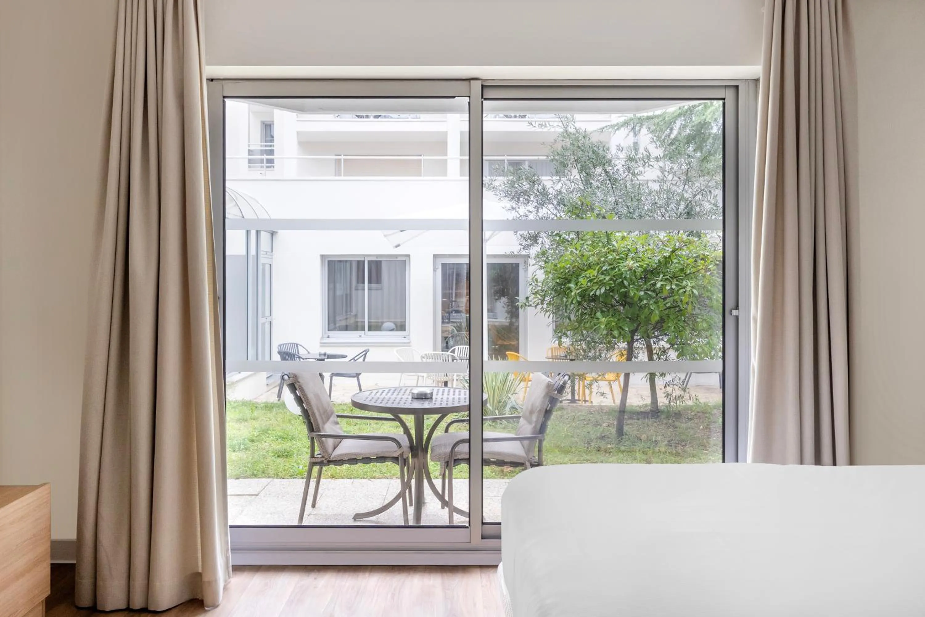 Balcony/Terrace in Royal Regency Paris Vincennes