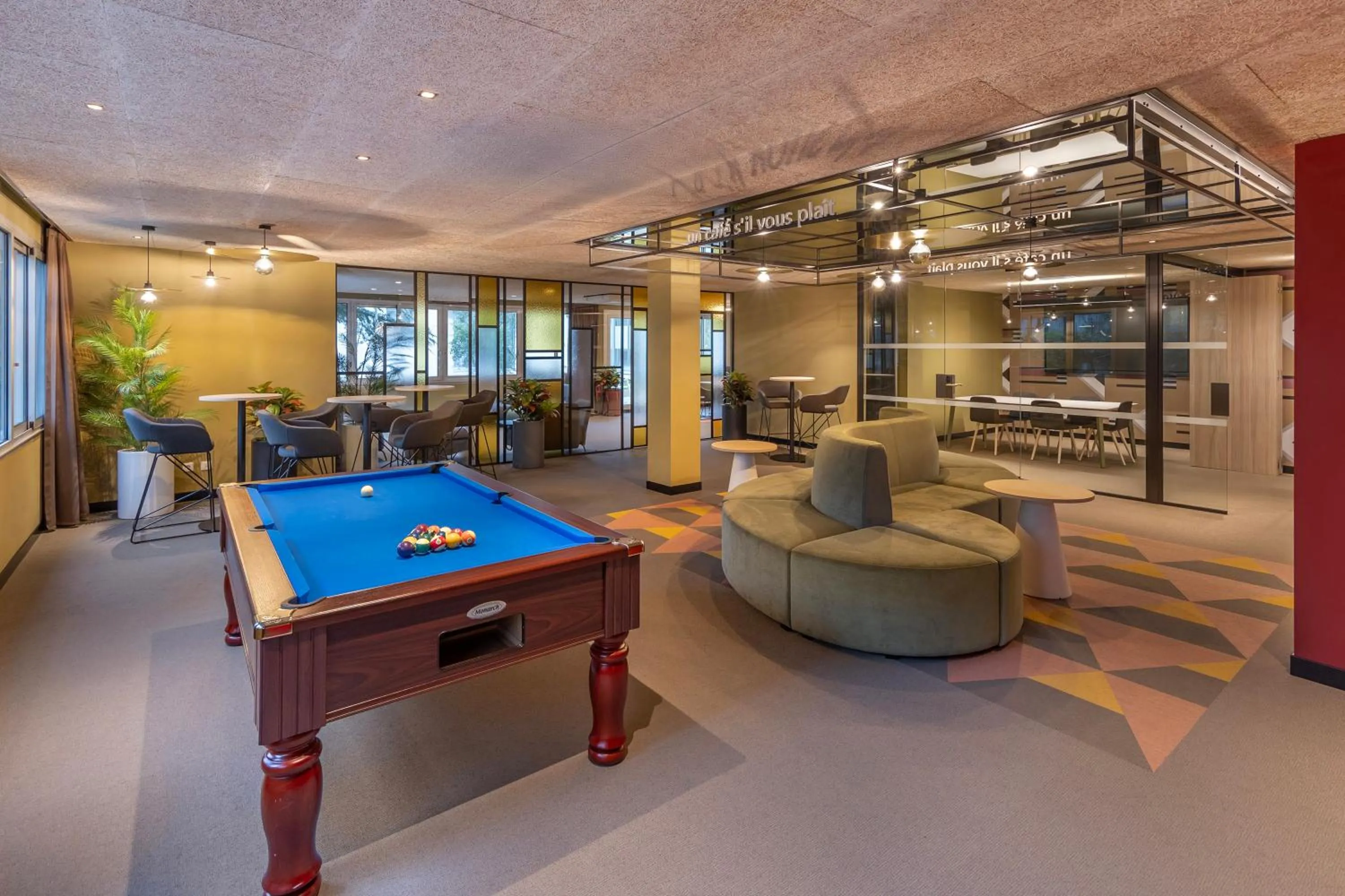 Billiard in Royal Regency Paris Vincennes