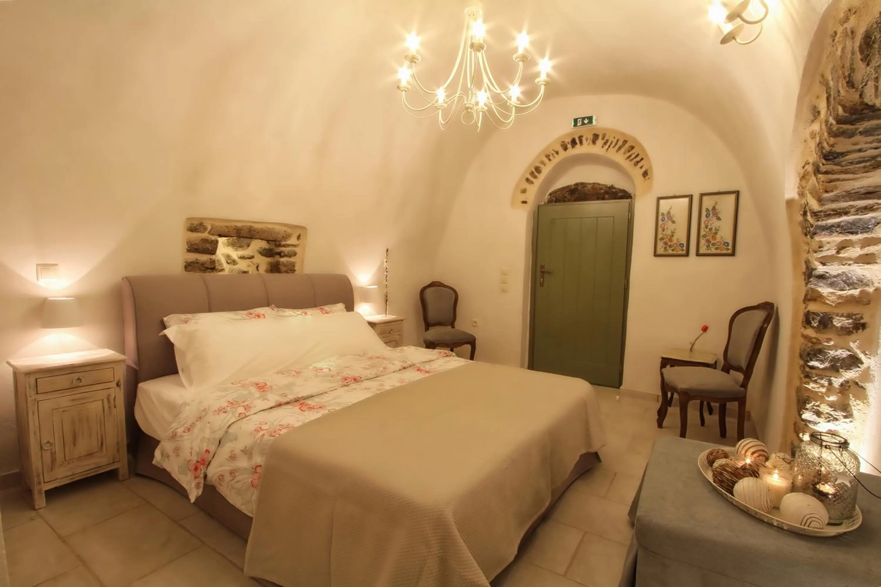 Bed in Mesta Mastic