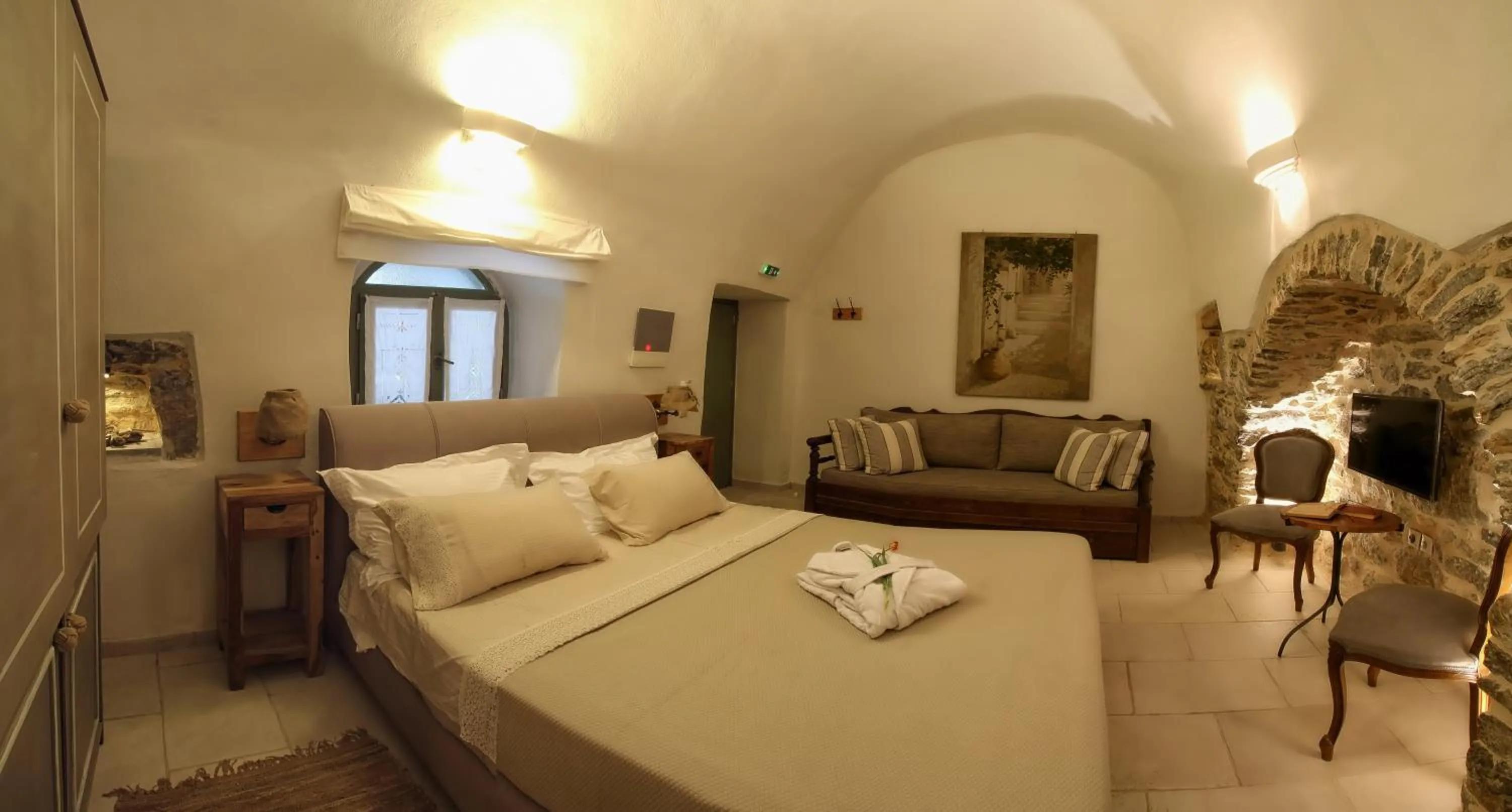 Bed in Mesta Mastic