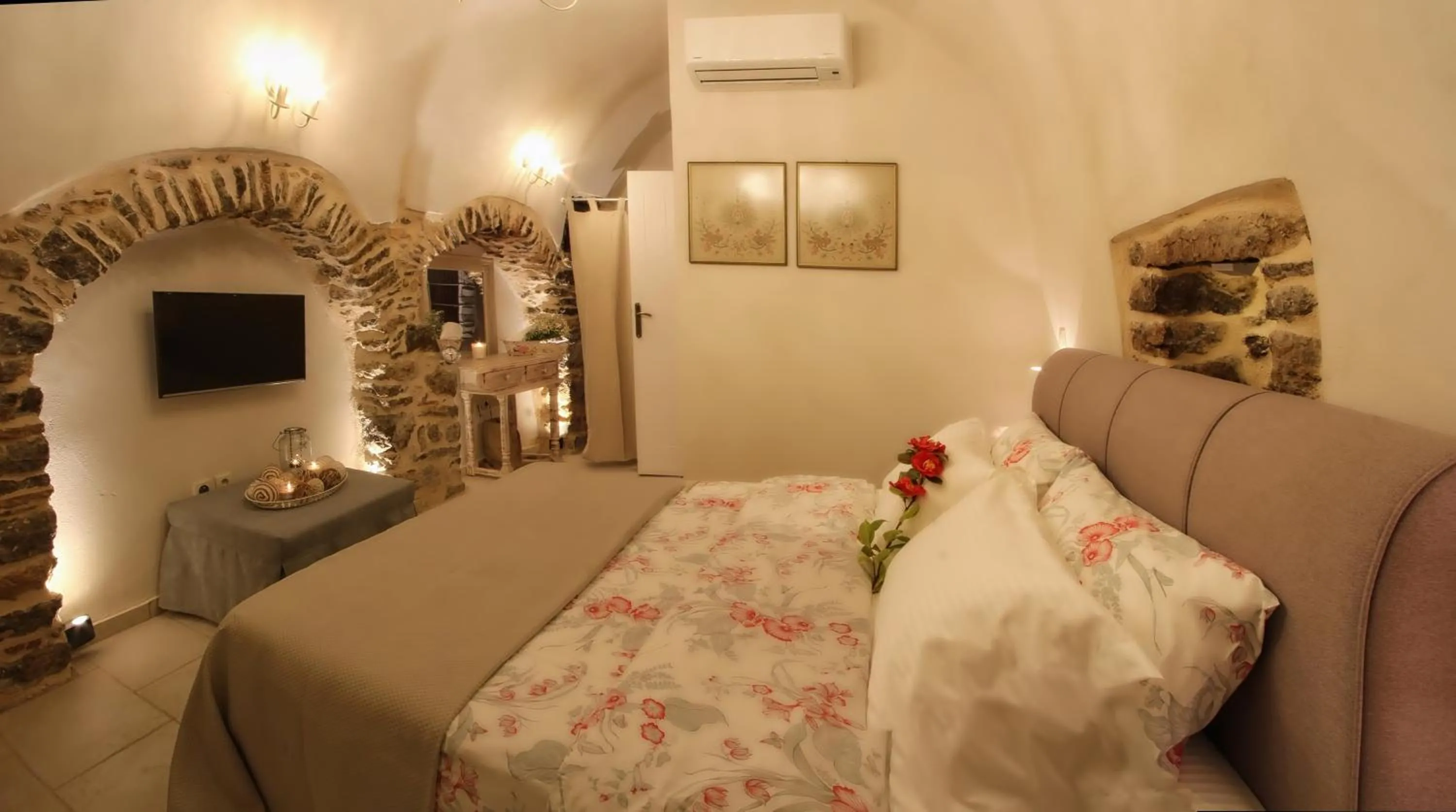 Bed in Mesta Mastic