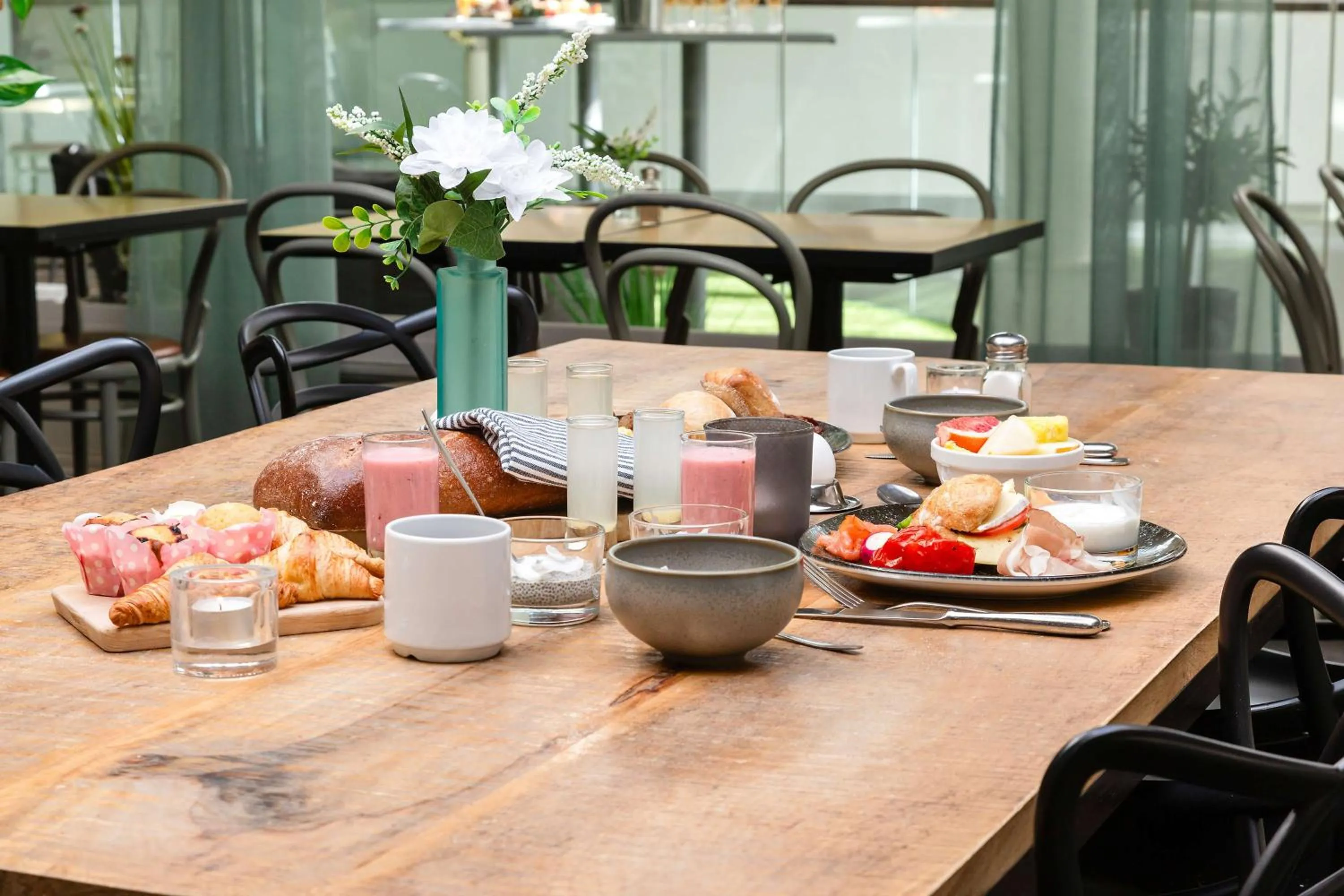 Breakfast in Best Western Plus Park City Solna