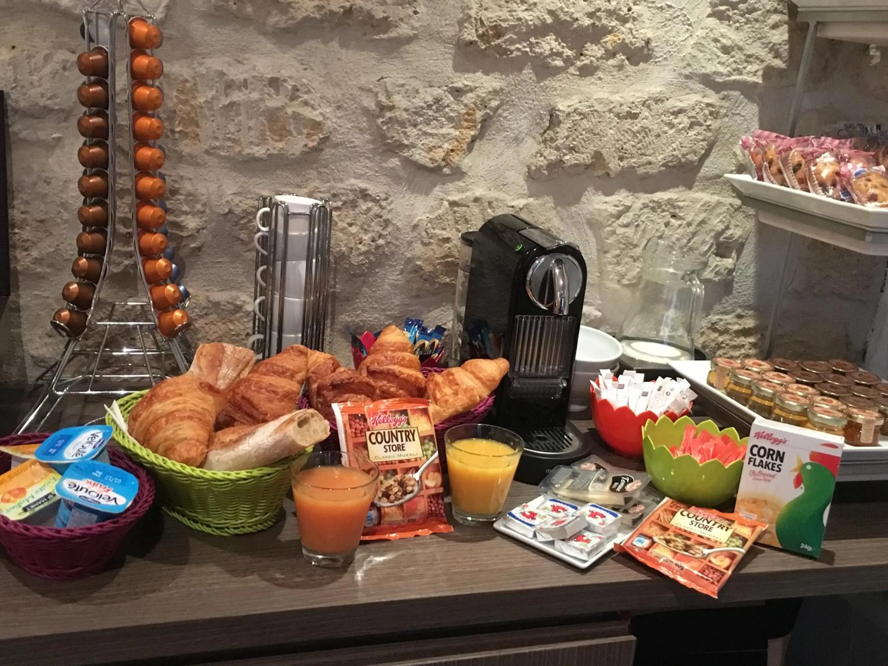 Restaurant/places to eat in Hôtel de Notre-Dame