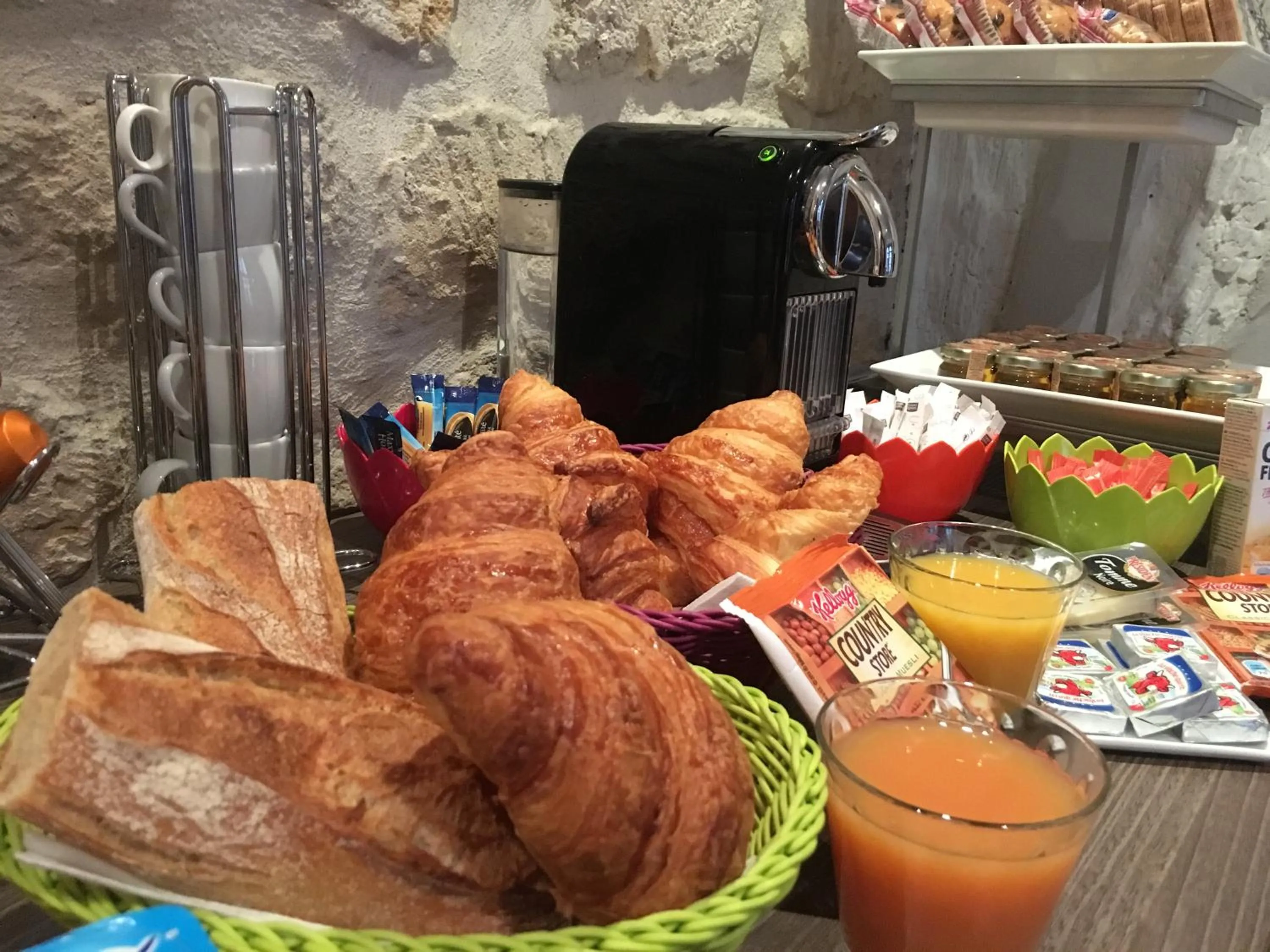 Restaurant/places to eat in Hôtel de Notre-Dame