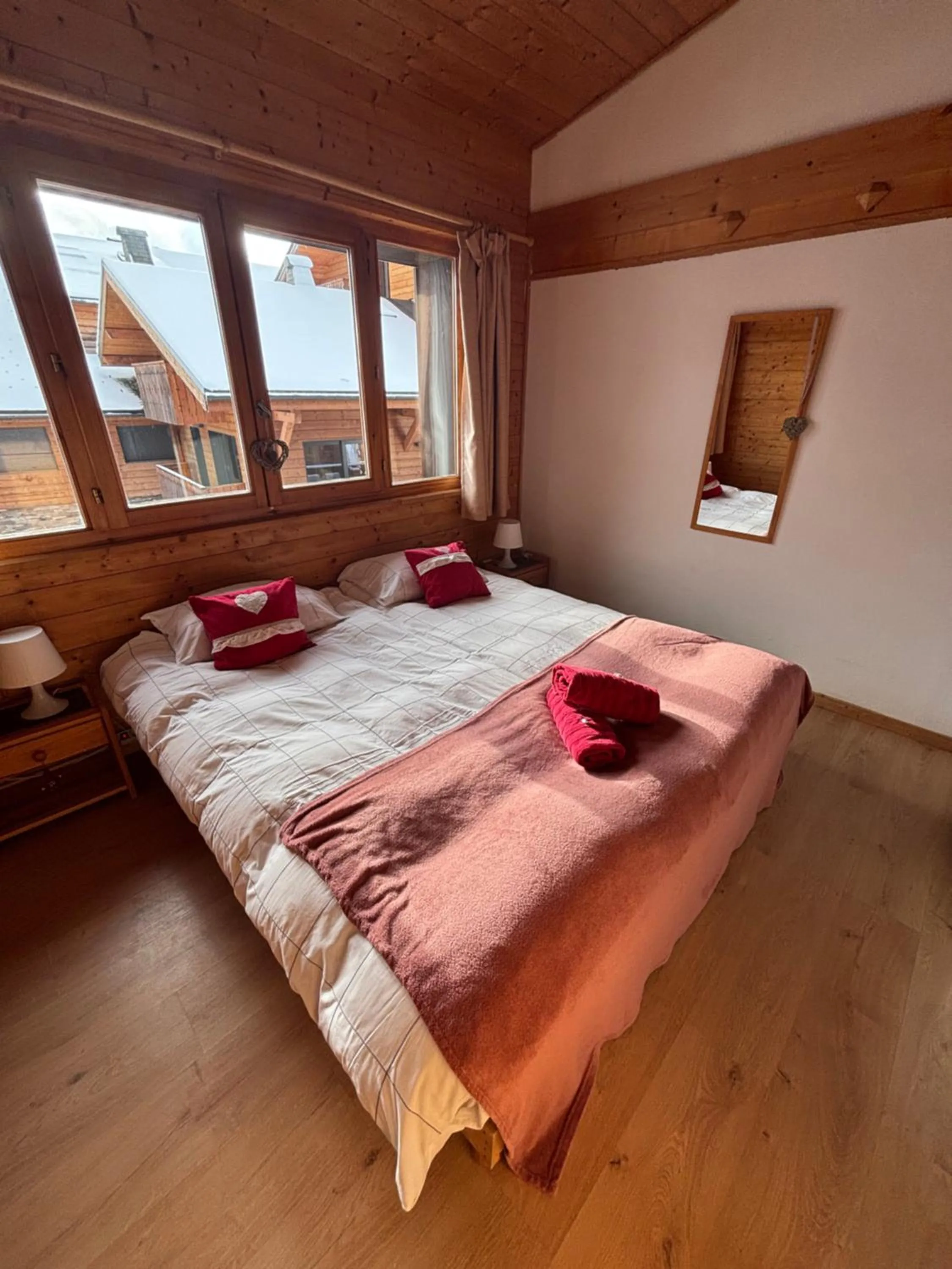 Bed in Central Hostel Chatel