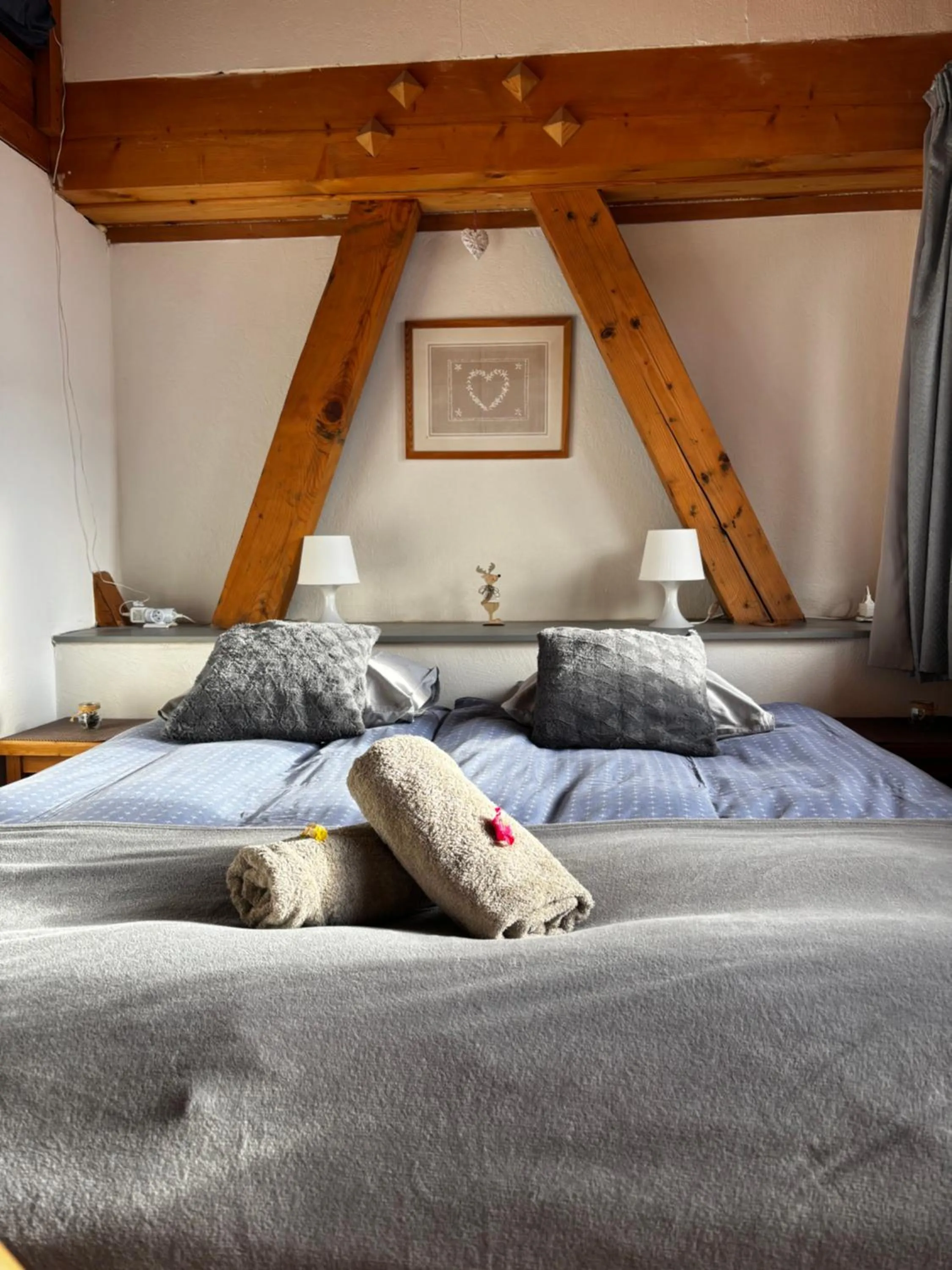 Bed in Central Hostel Chatel