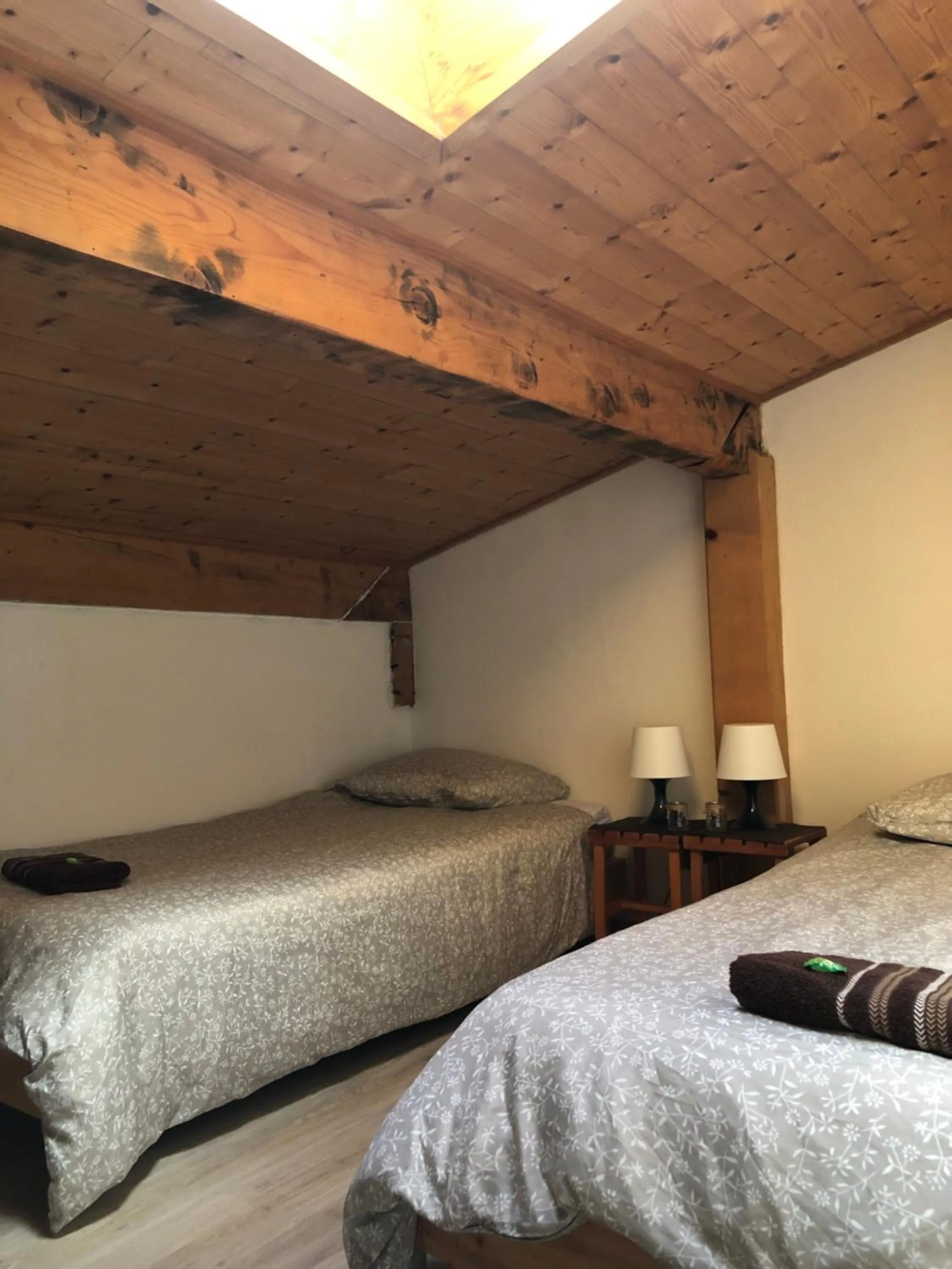 Bedroom, Bed in Central Hostel Chatel