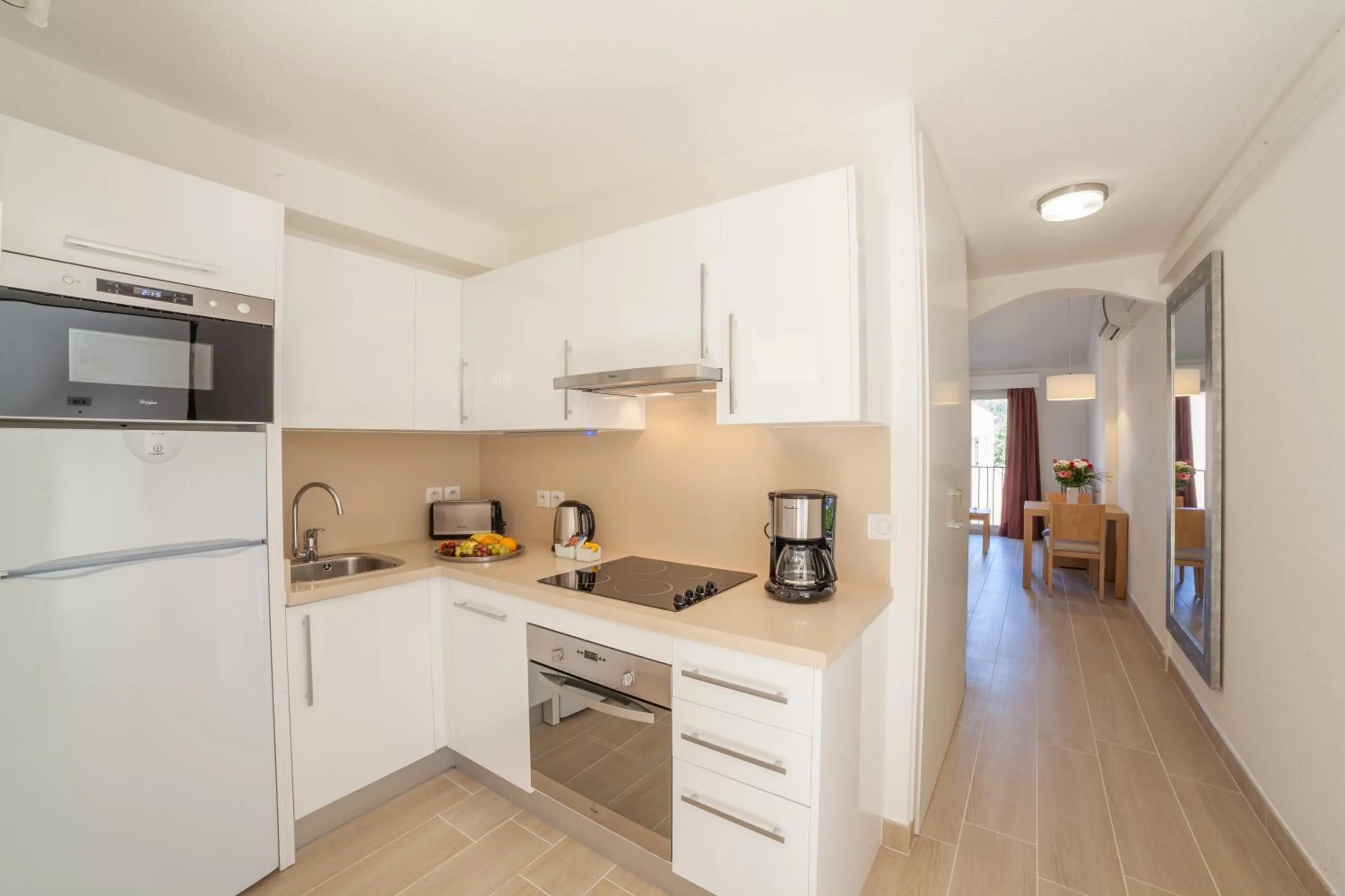 Kitchen or kitchenette in Le Club Mougins