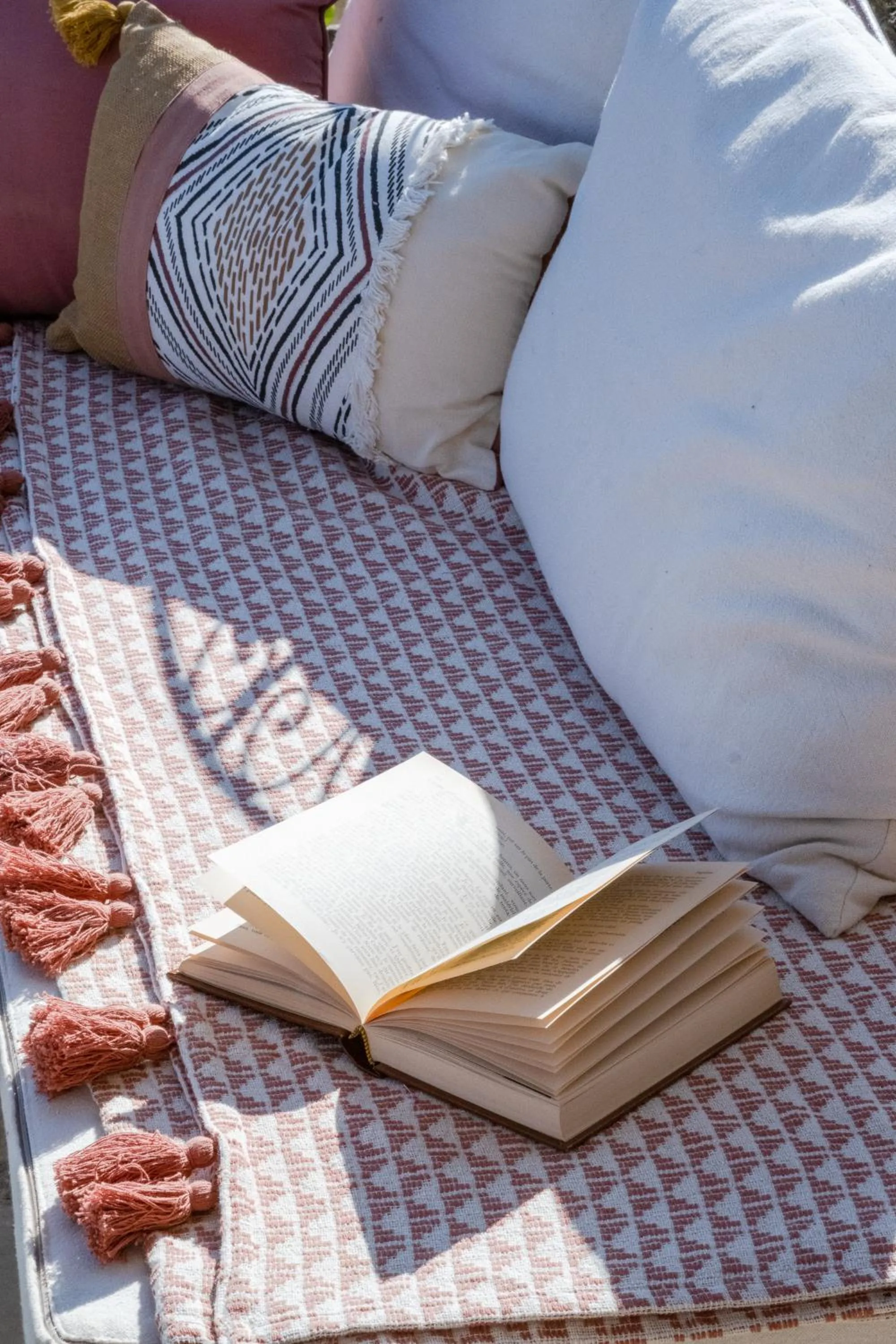 Property building, Bed in Le Belvédère Hotel et Bien être
