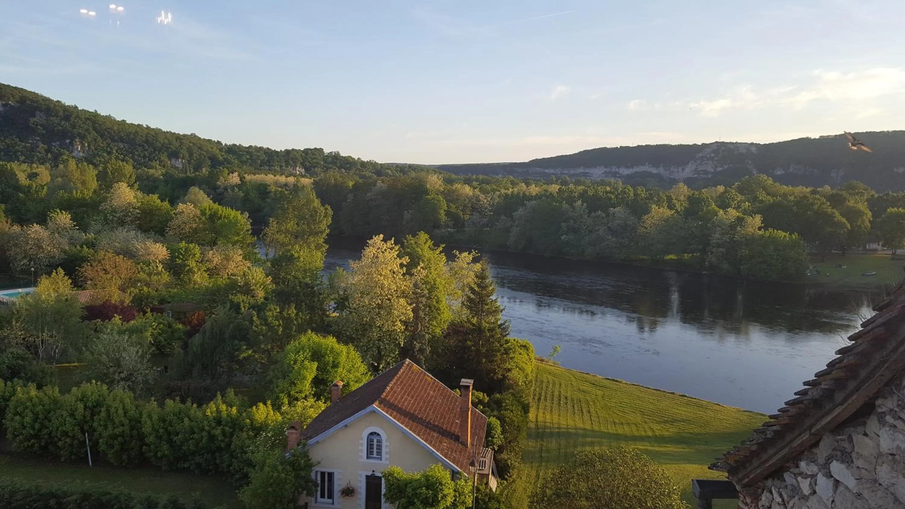 Natural landscape in Château Hôtel La Terrasse - Teritoria