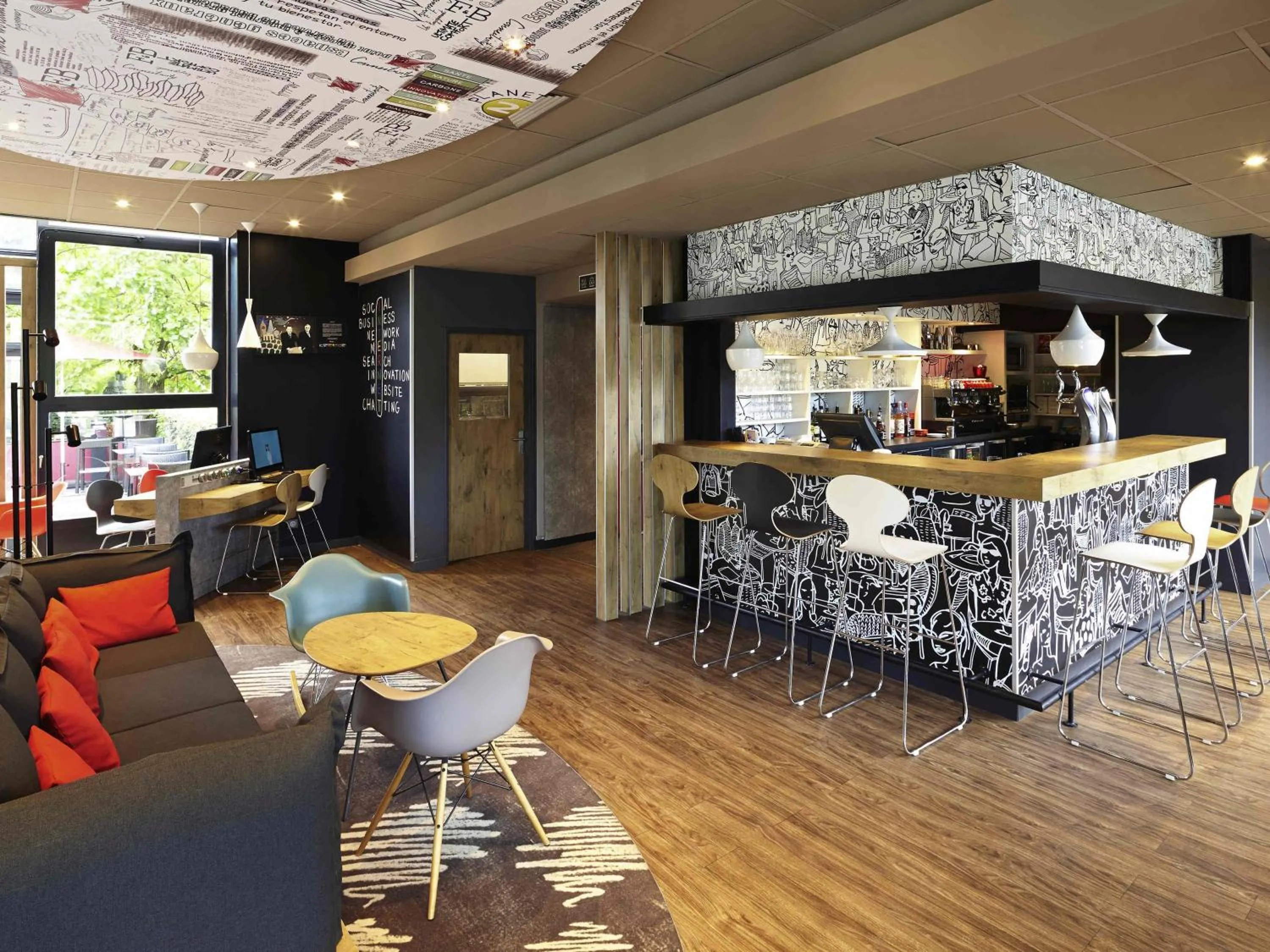 Property building in ibis Marne La Vallee Champs-sur-Marne