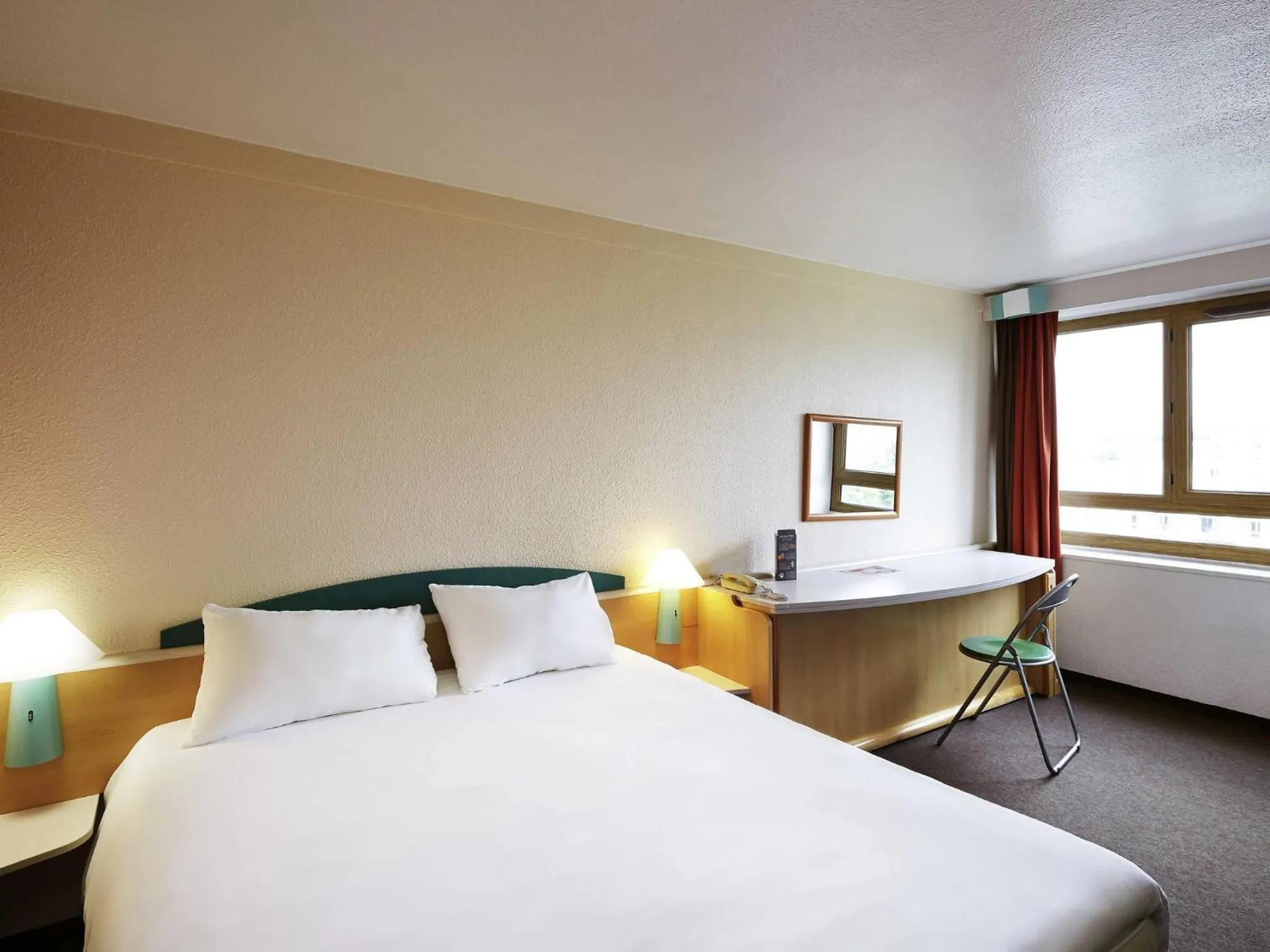 Bedroom, Bed in ibis Marne La Vallee Champs-sur-Marne