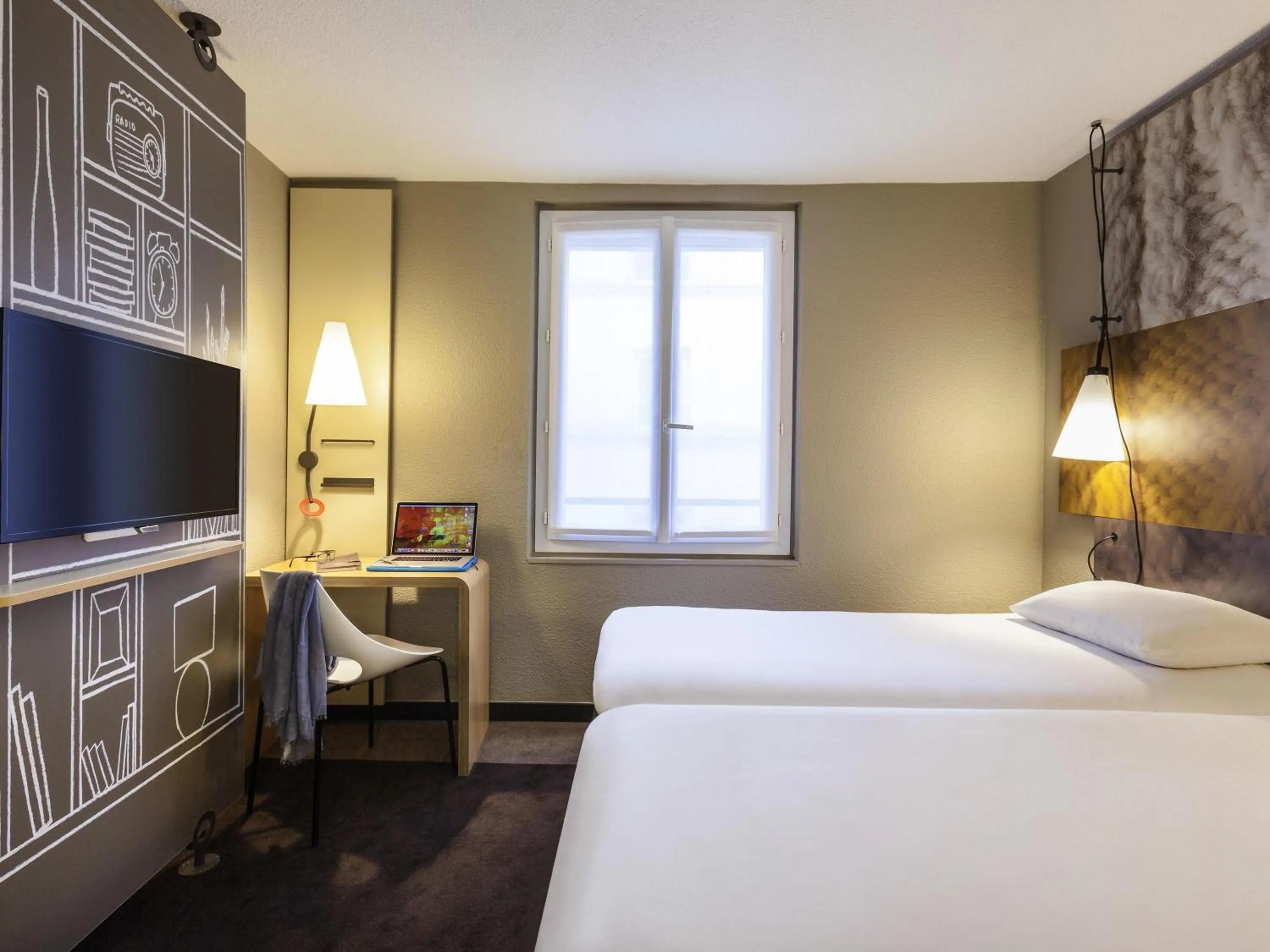 Bedroom, Bed in ibis Marne La Vallee Champs-sur-Marne