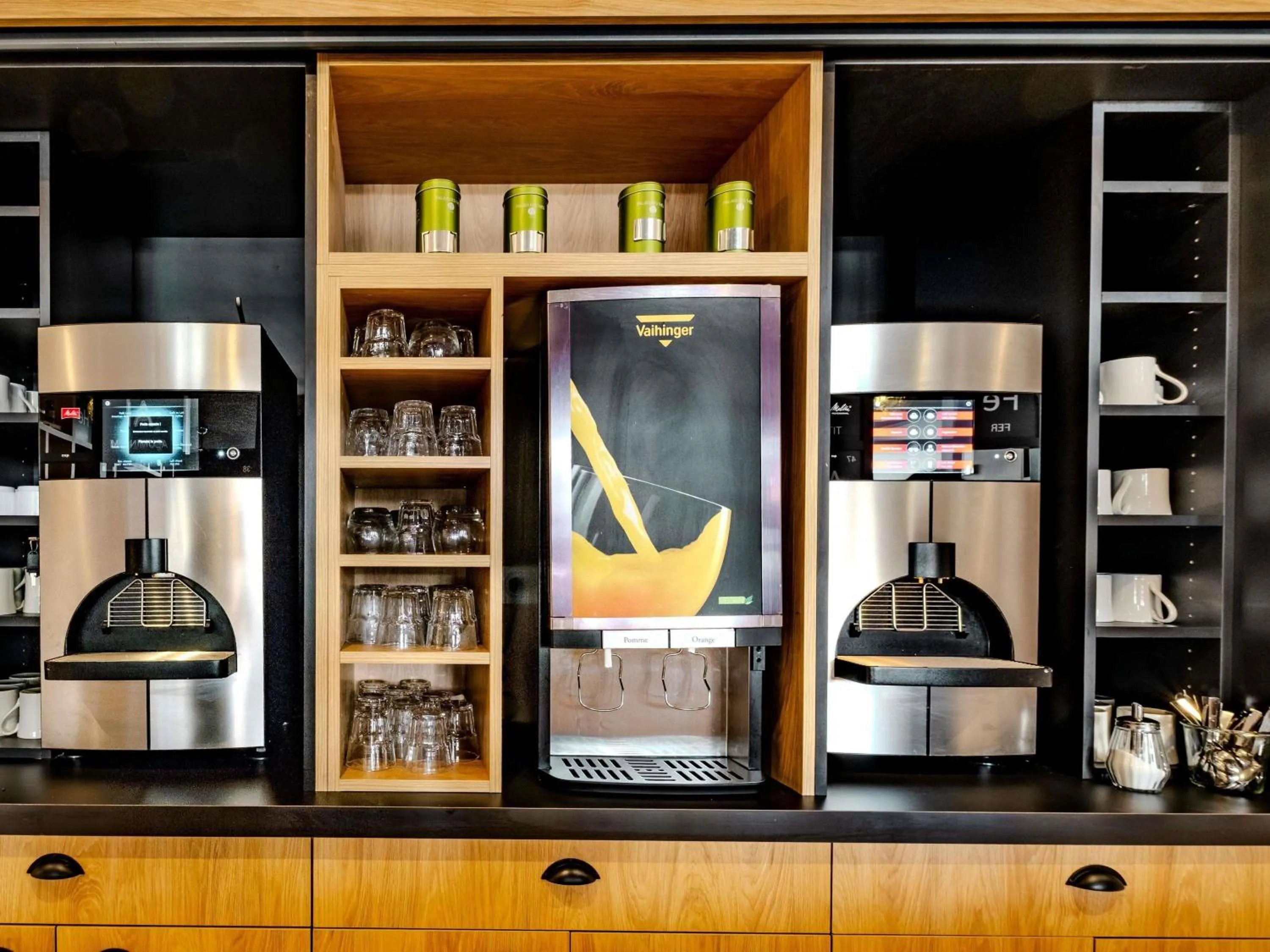 Restaurant/places to eat in ibis Marne La Vallee Champs-sur-Marne