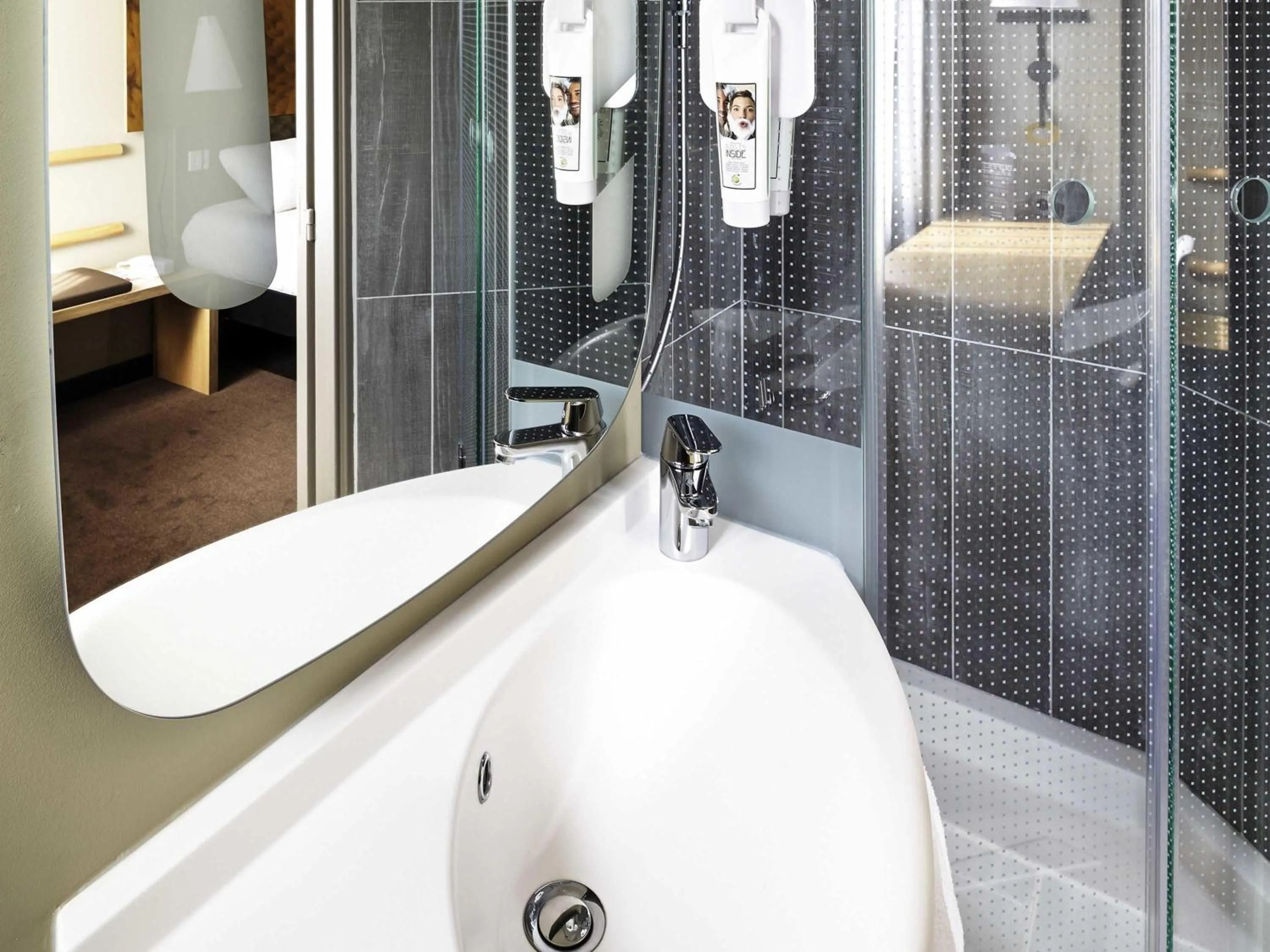 Bedroom in ibis Marne La Vallee Champs-sur-Marne