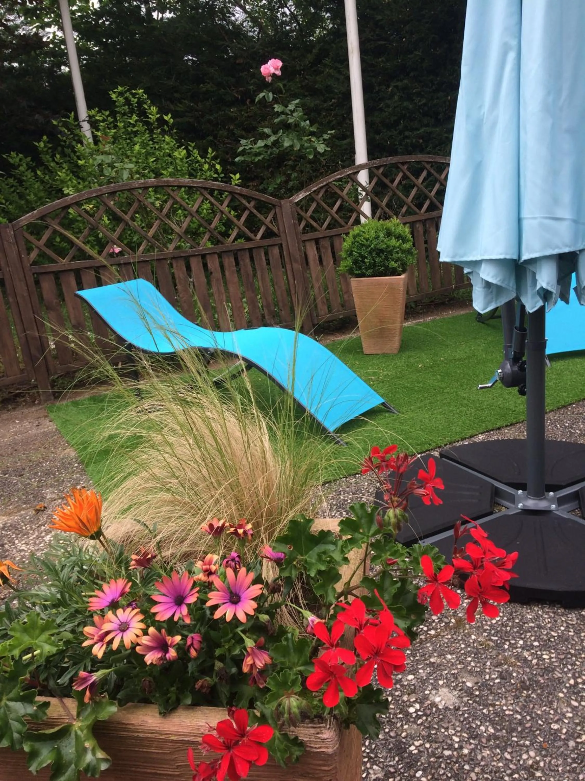 Patio in ibis Nemours