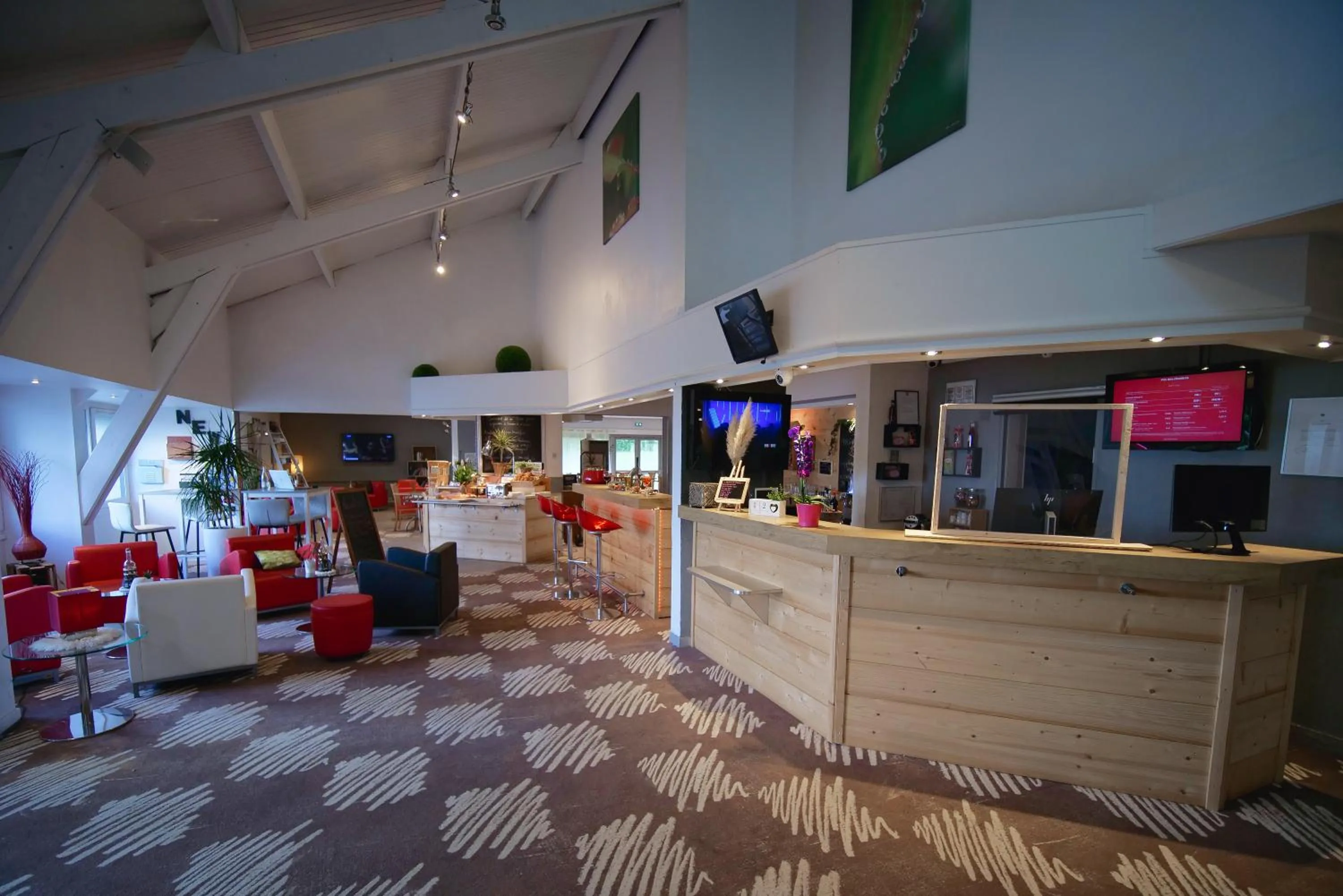 Lobby or reception in ibis Nemours