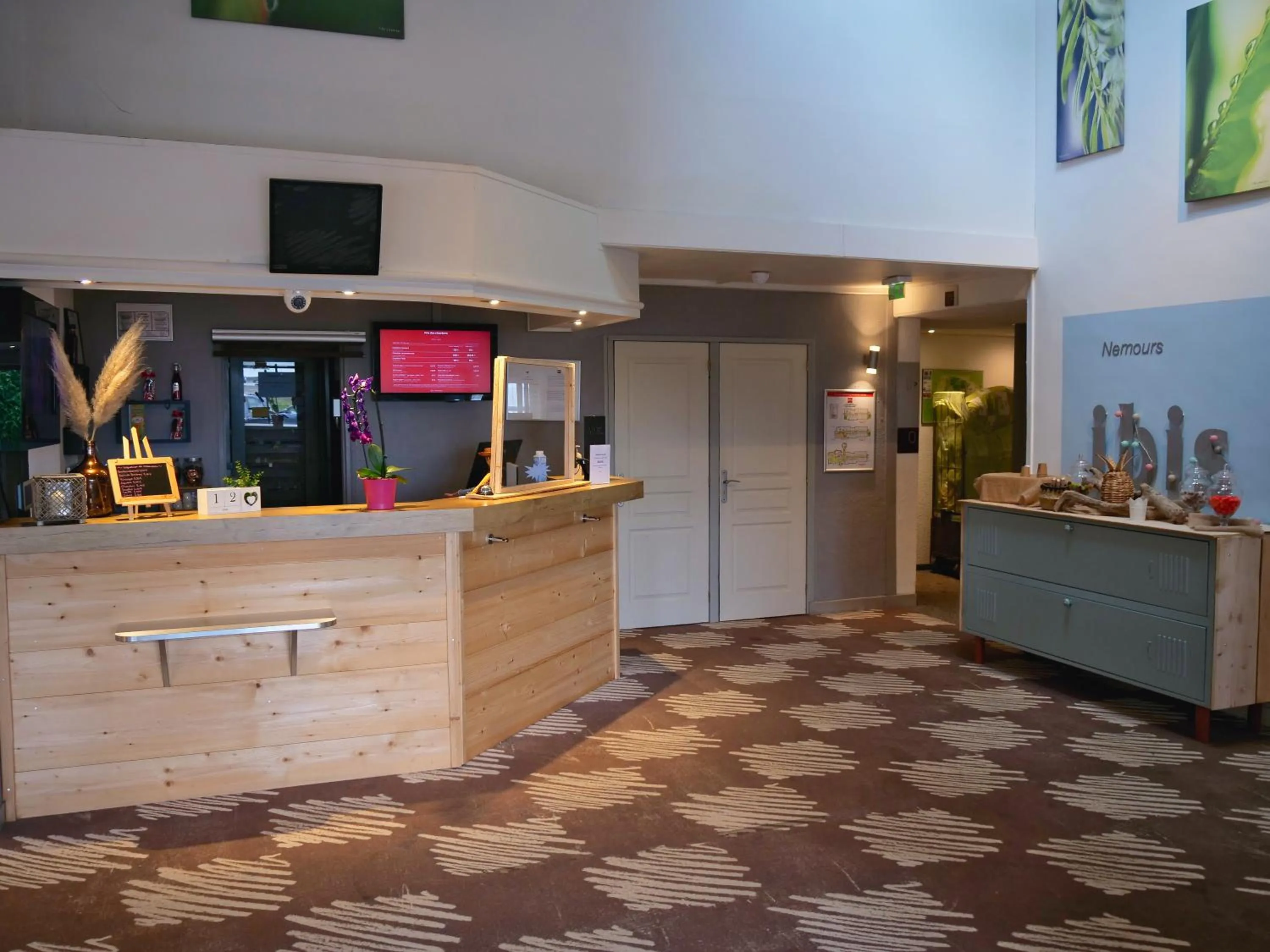 Lobby or reception in ibis Nemours