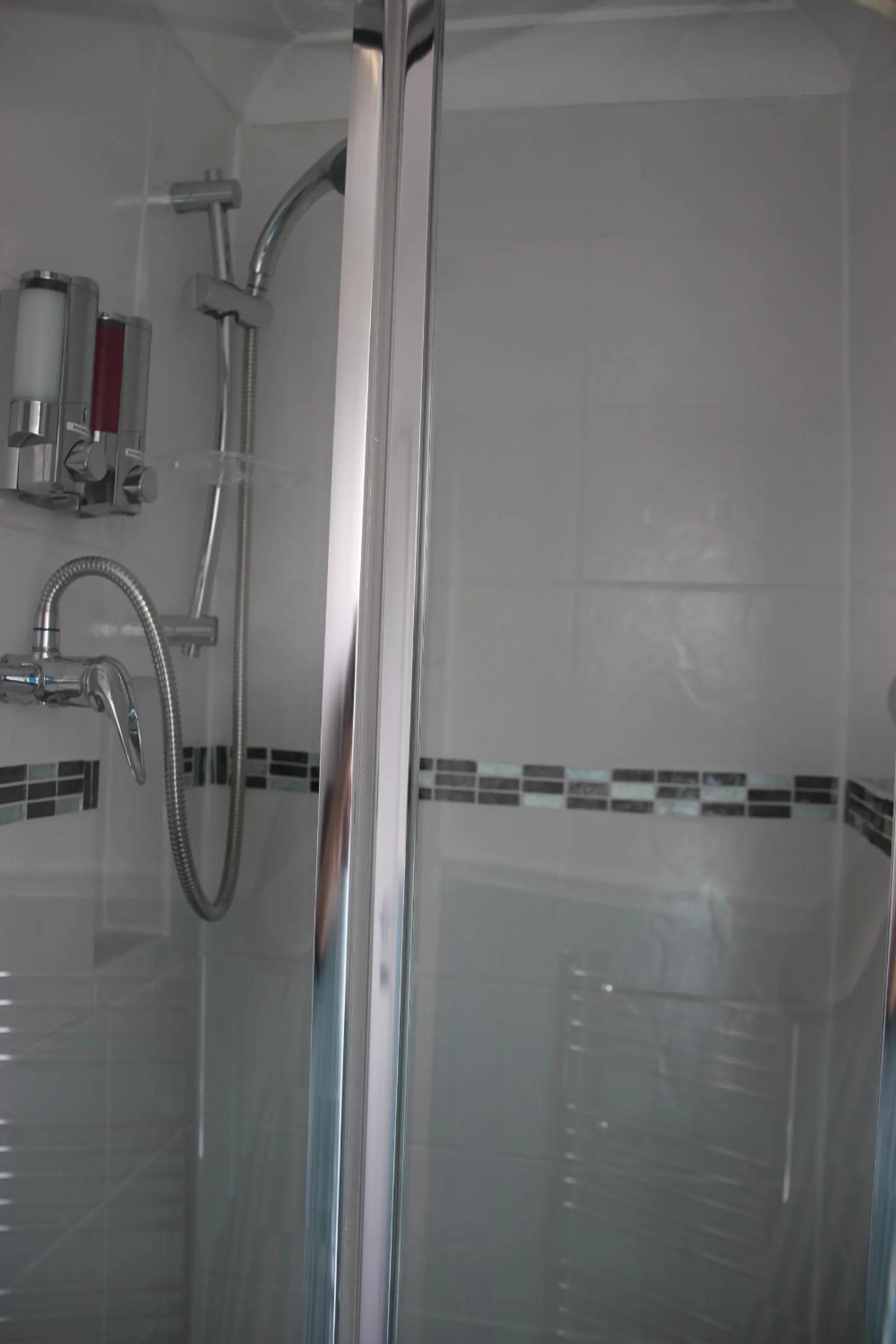 Shower in The Elmfield