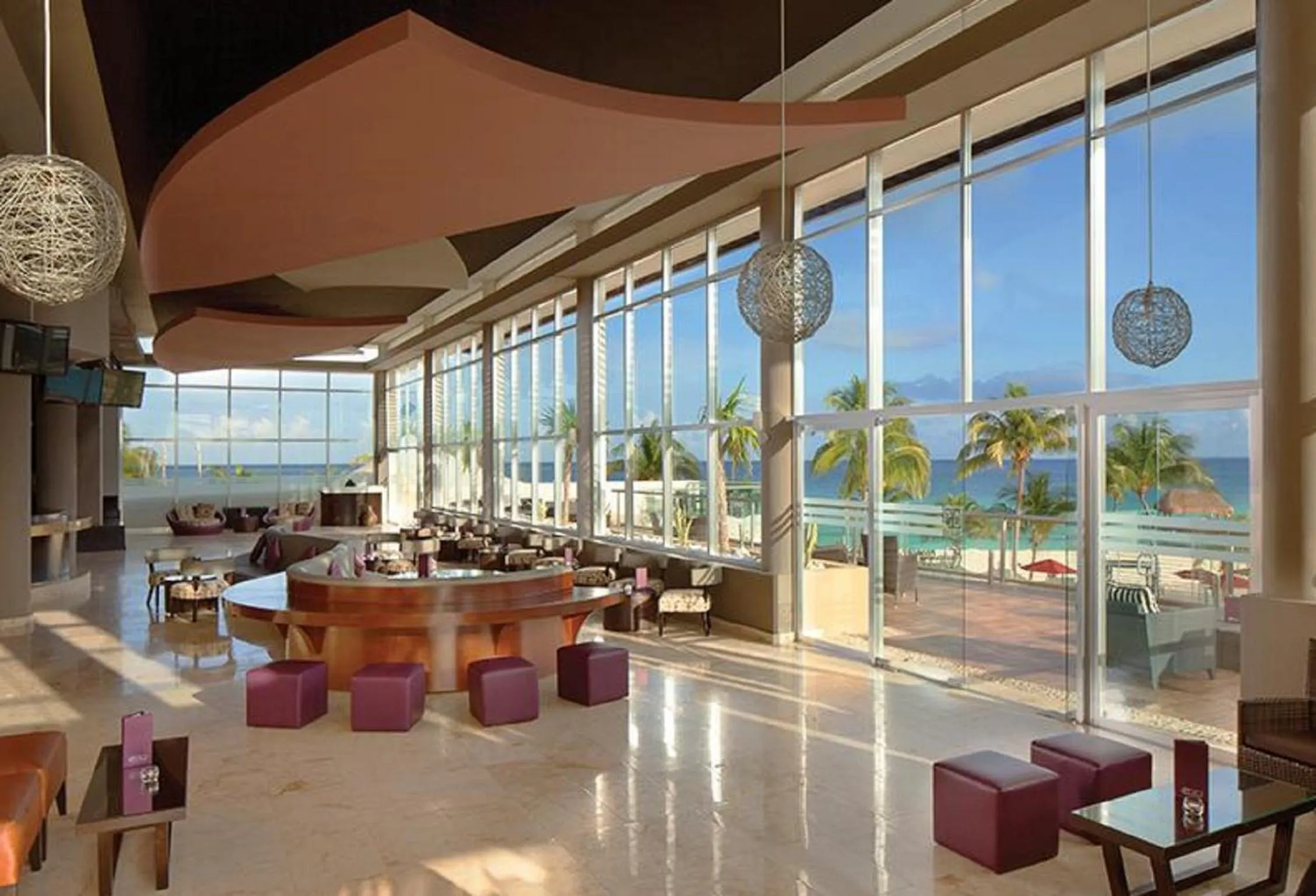 Restaurant/Places to Eat in Residences at The Fives