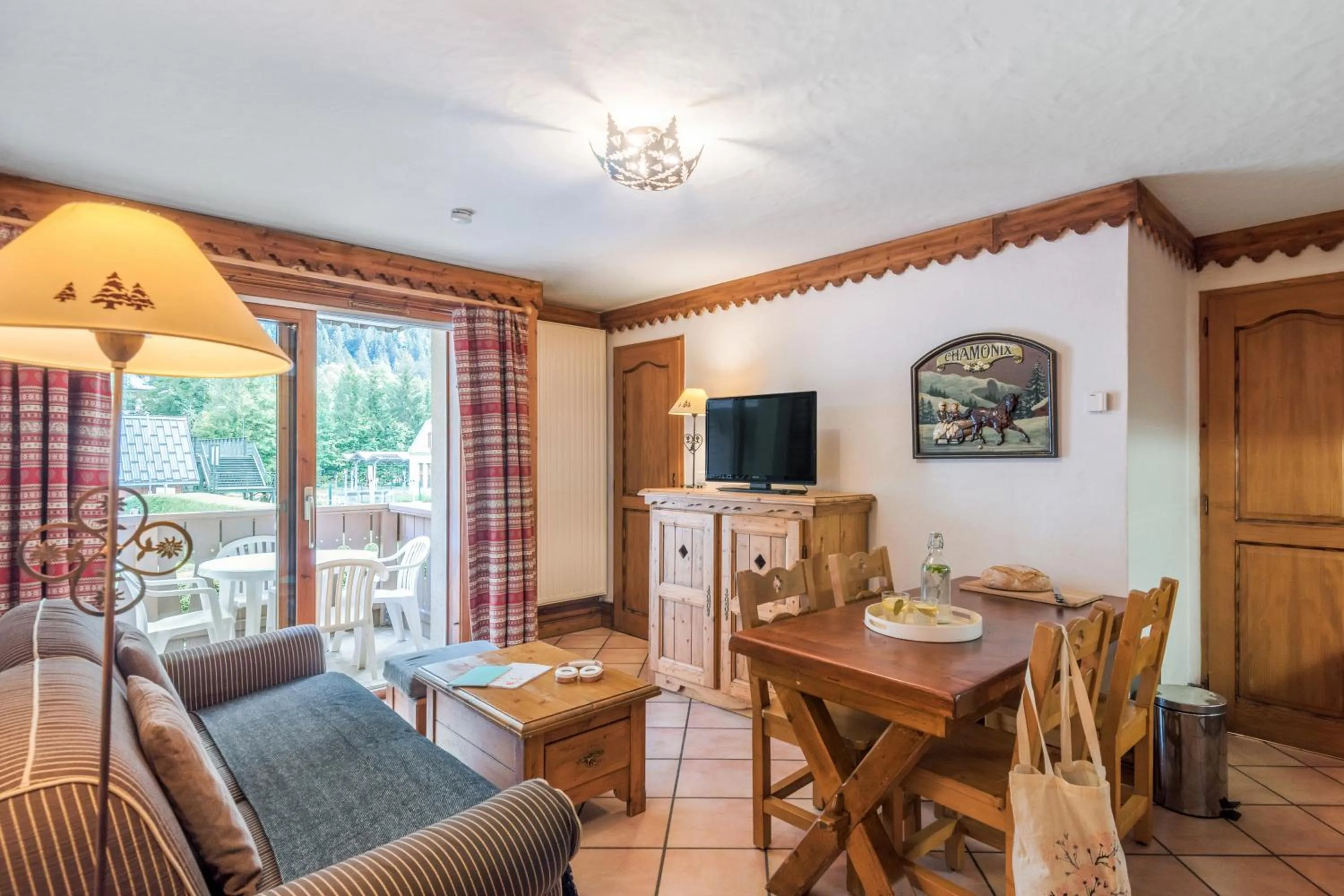 Communal lounge/ TV room in Résidence Pierre & Vacances Premium La Ginabelle