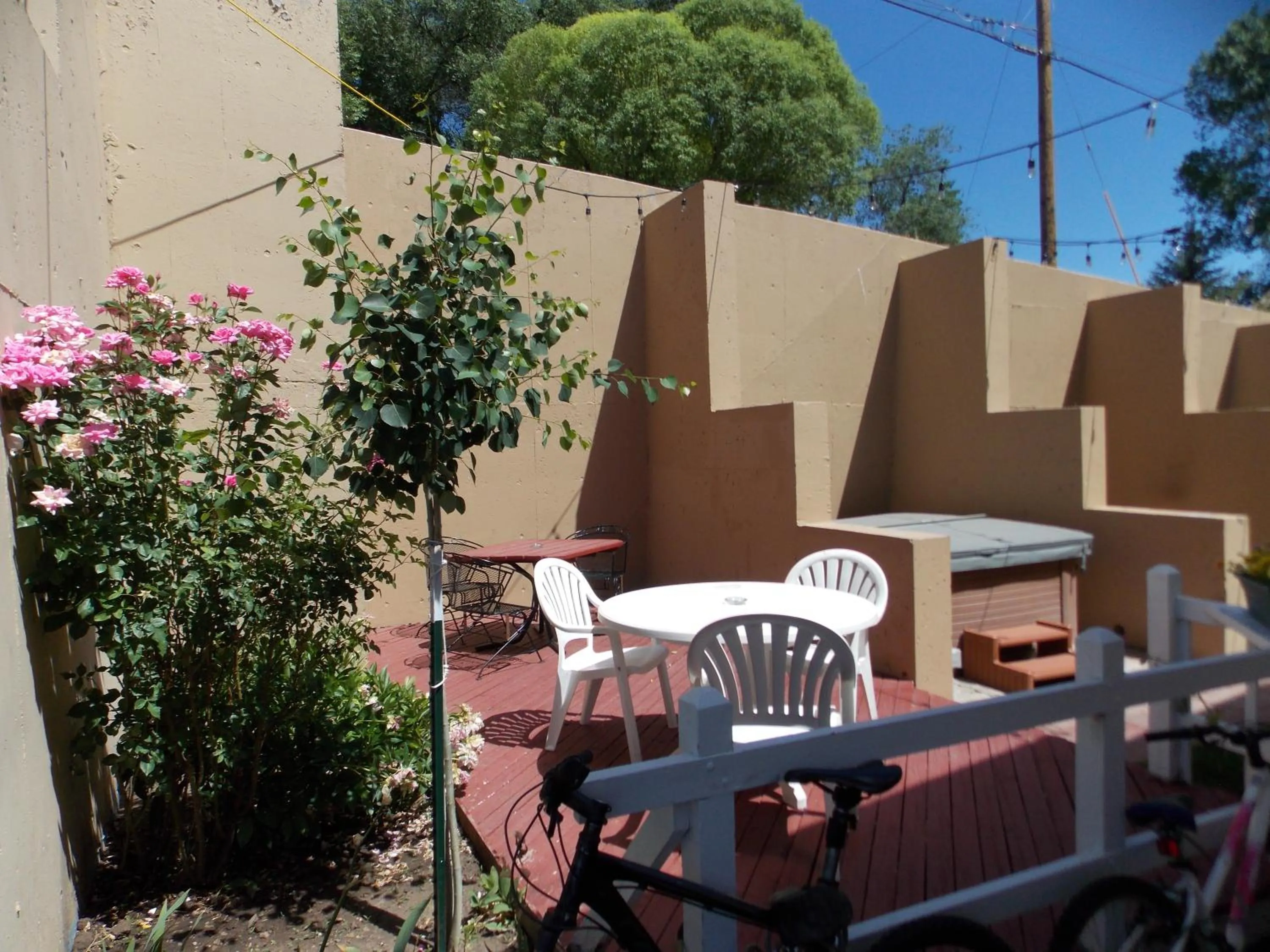 Property building in Adventure Inn - Glenwood Springs