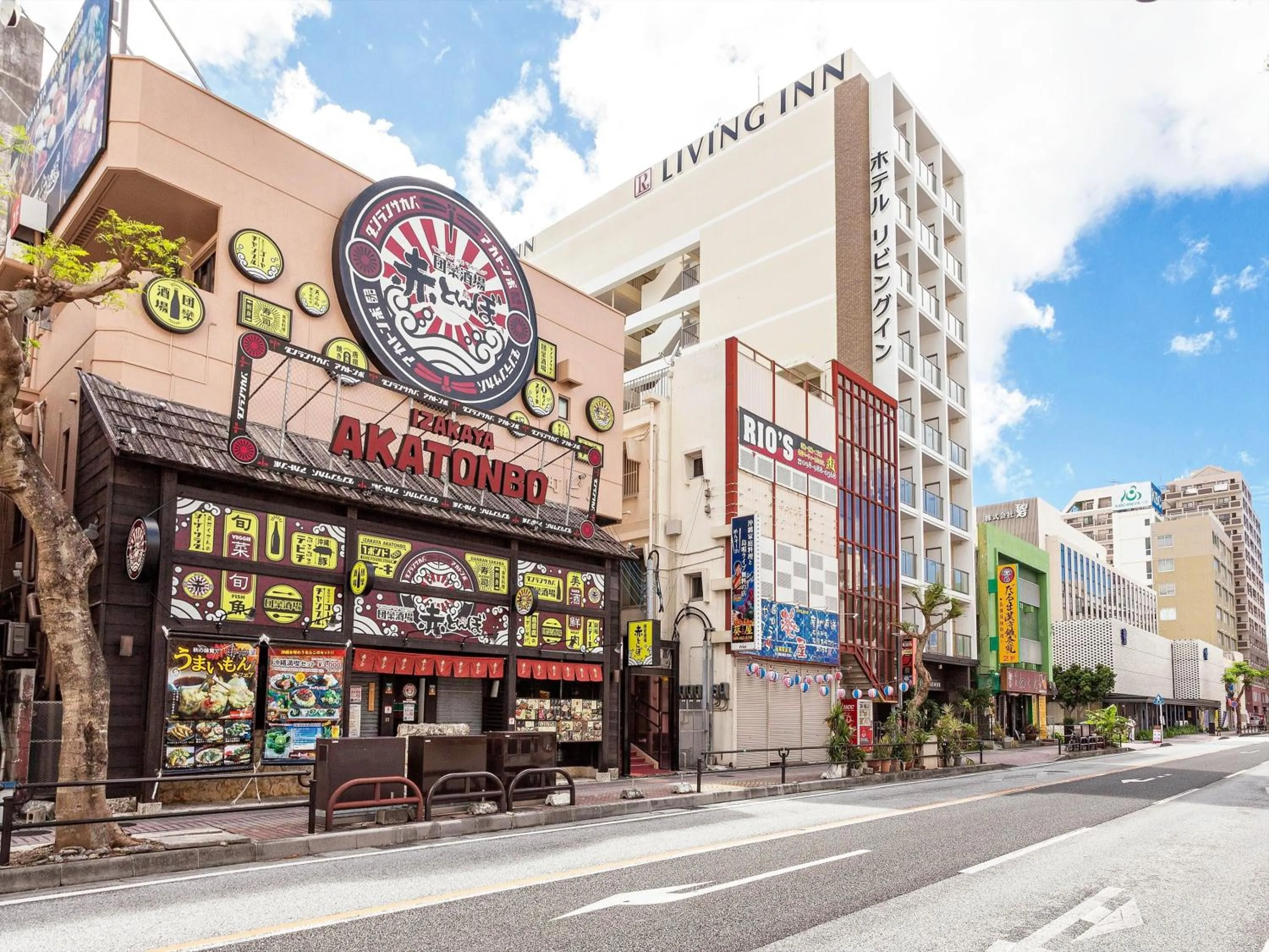 Living Inn Asahibashiekimae Premier