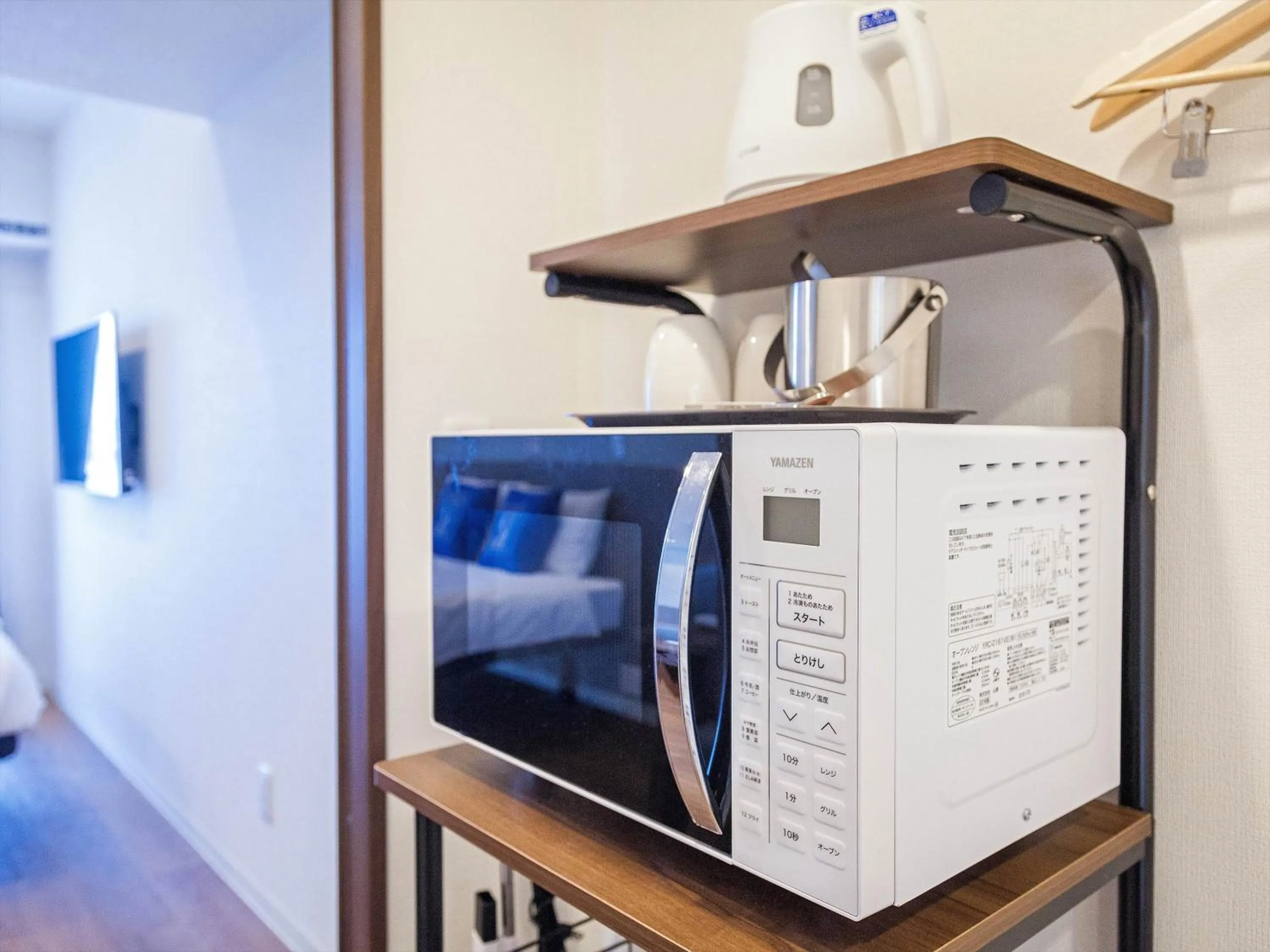 Living Inn Asahibashiekimae Premier