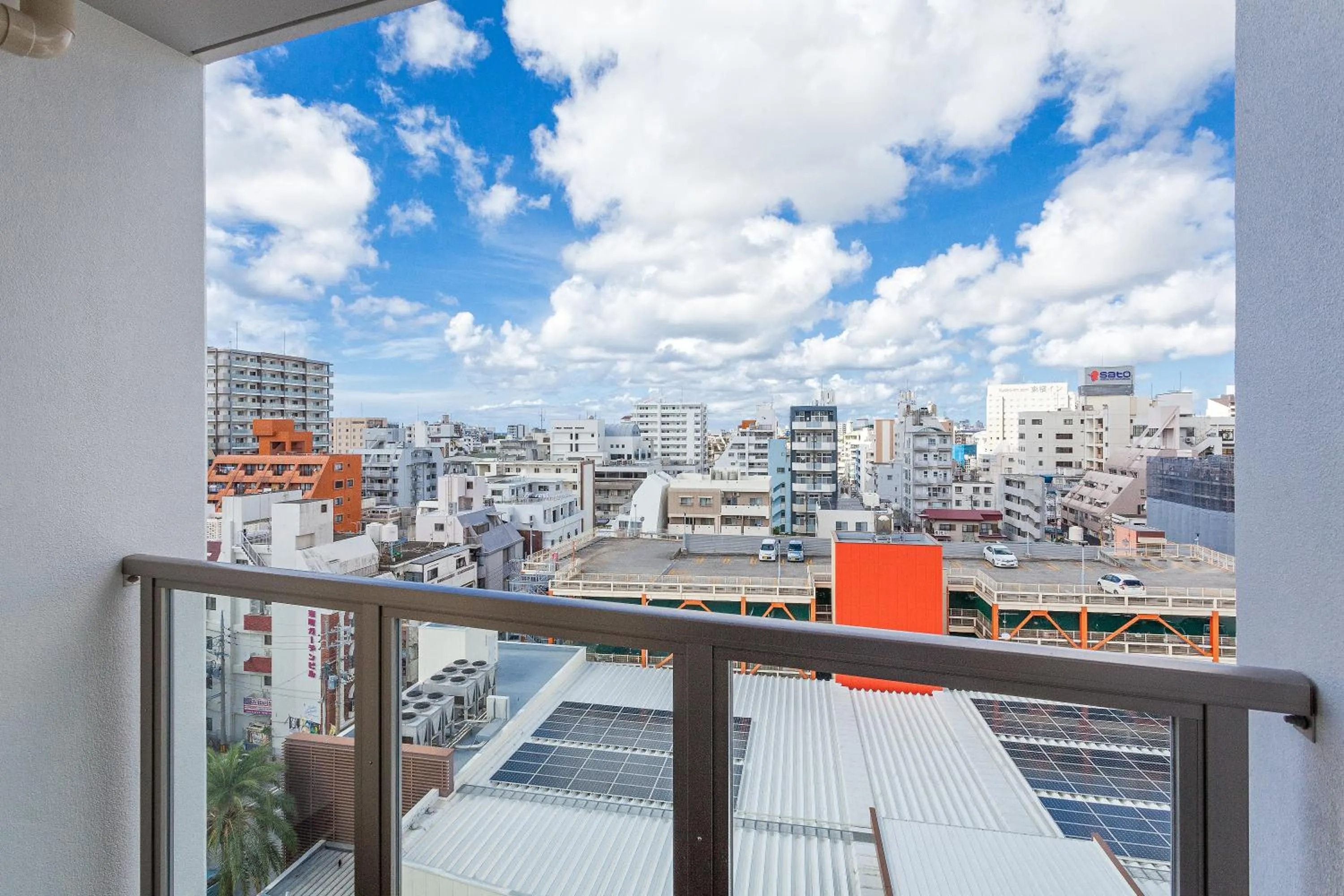 Living Inn Asahibashiekimae Premier