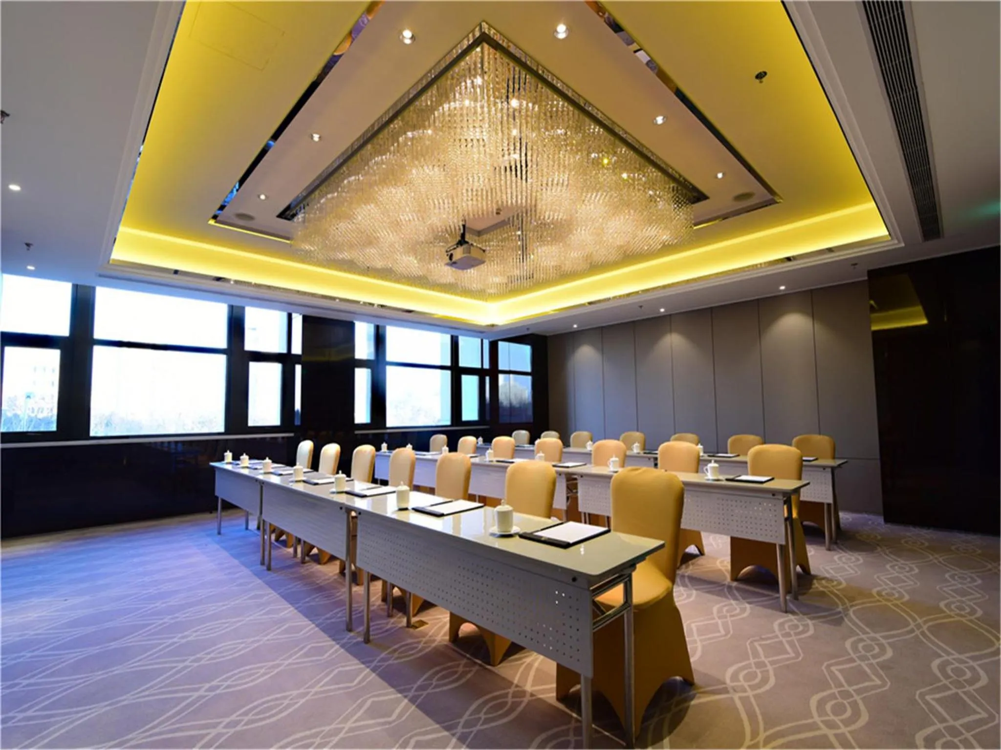 Meeting/conference room in Tylfull Hotel