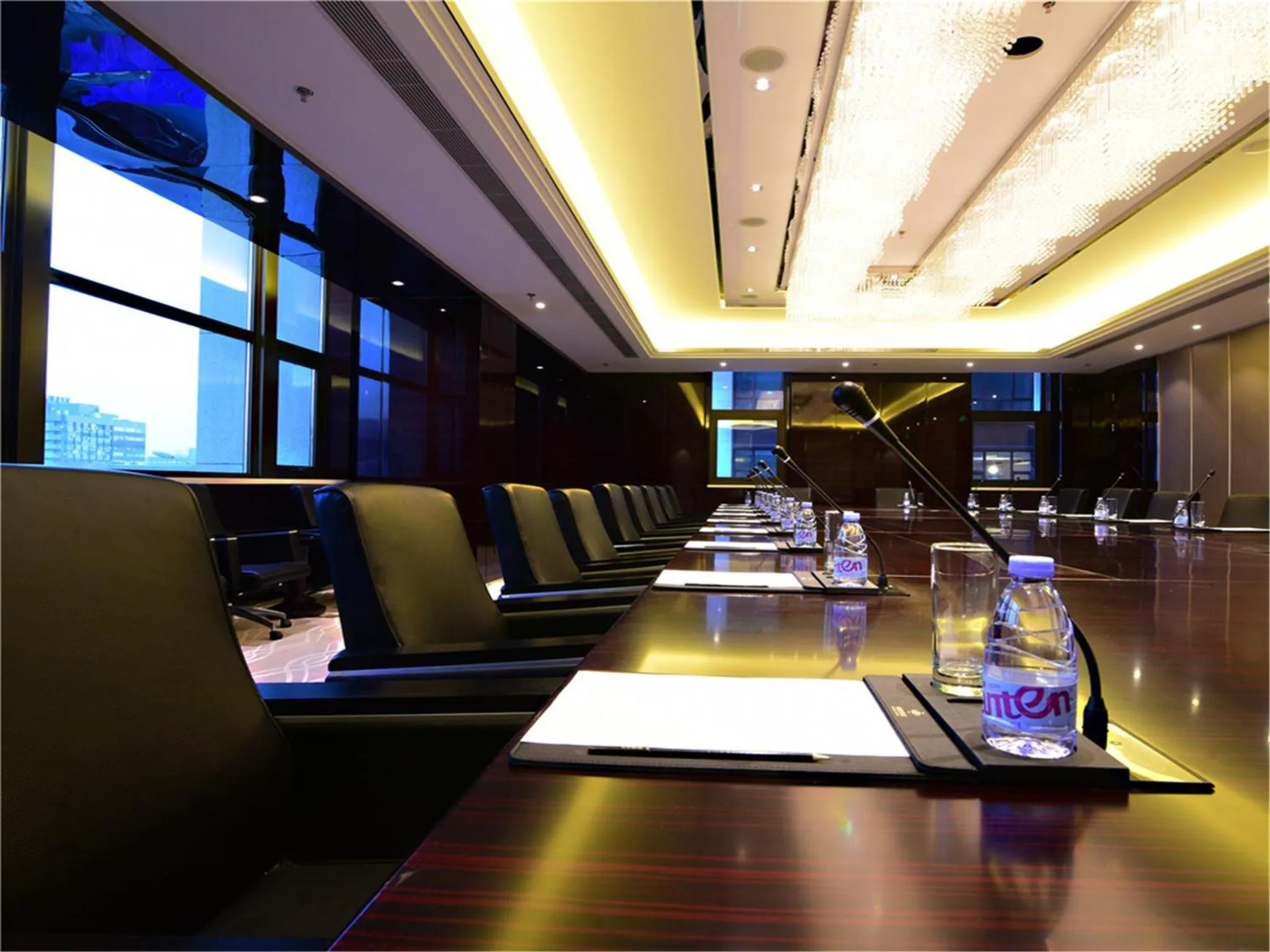 Meeting/conference room in Tylfull Hotel