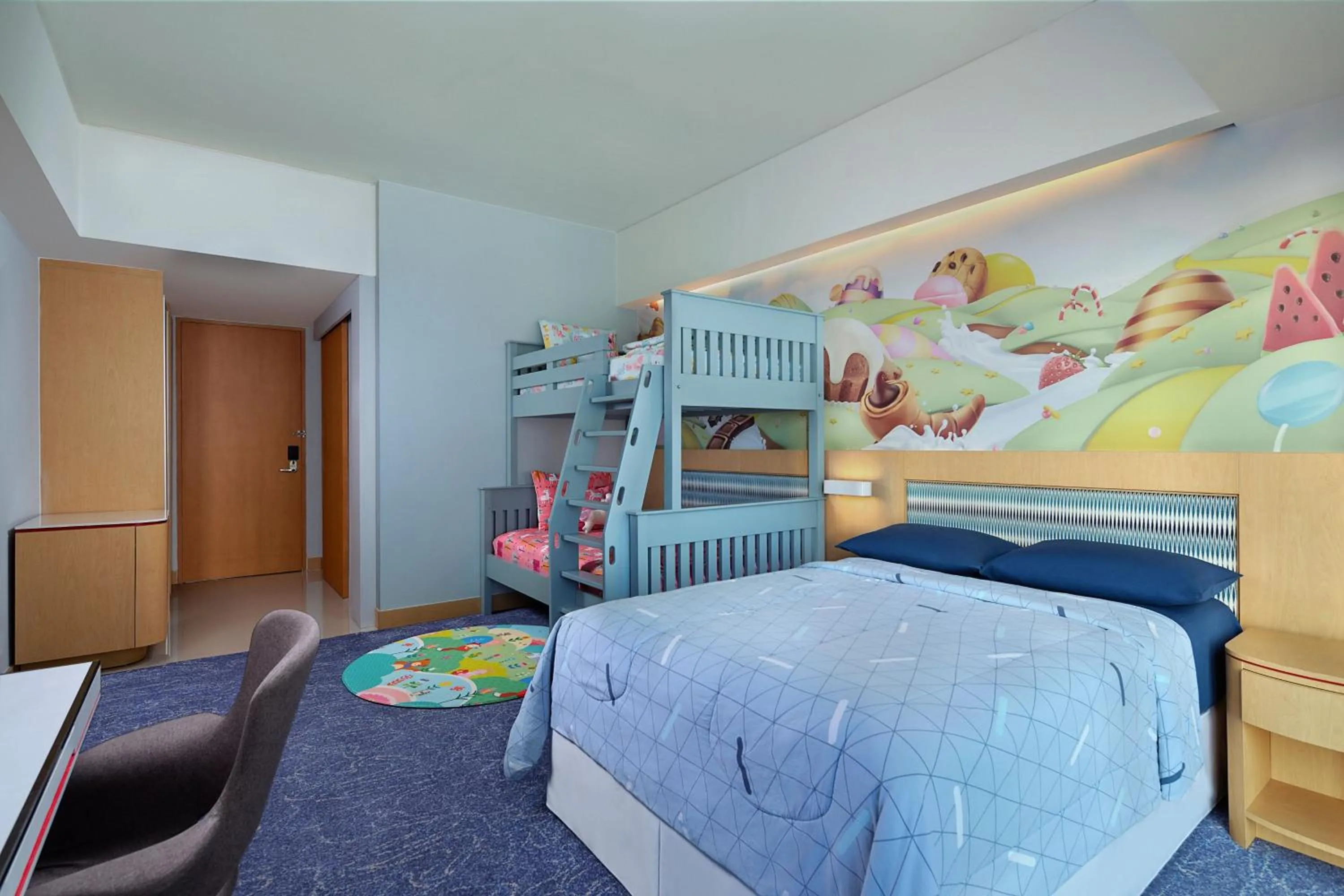 Photo of the whole room, Bed in Four Points by Sheraton Surabaya, Tunjungan Plaza