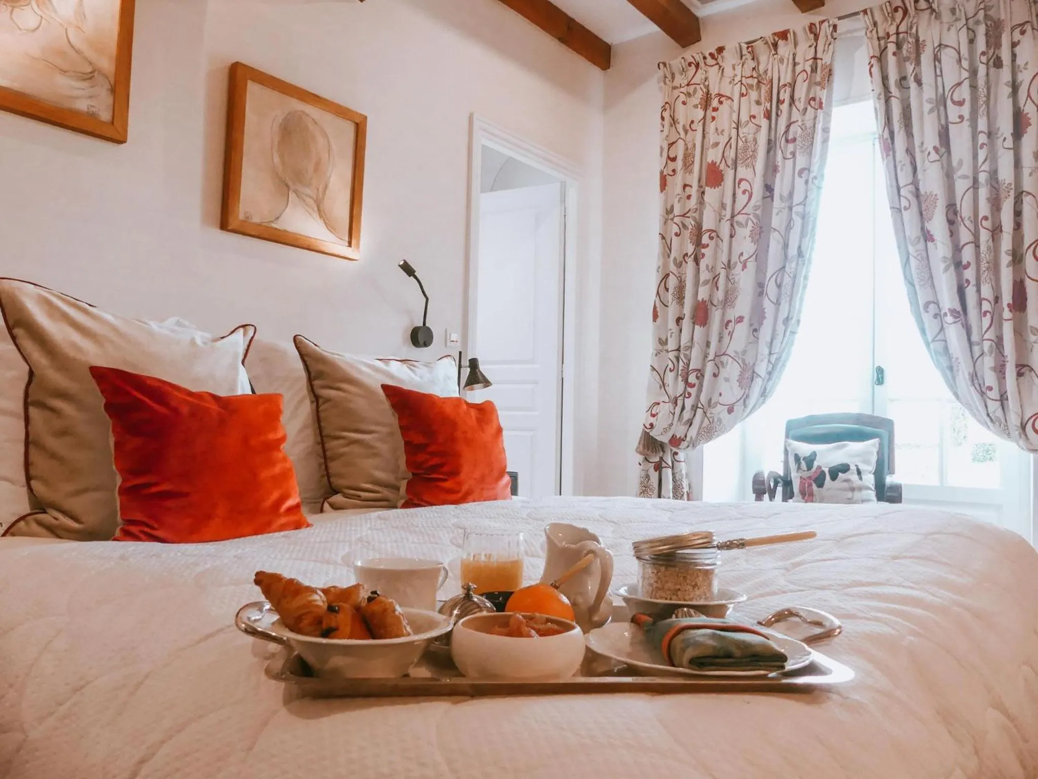 Bedroom, Bed in La Chartreuse du Bignac - Teritoria