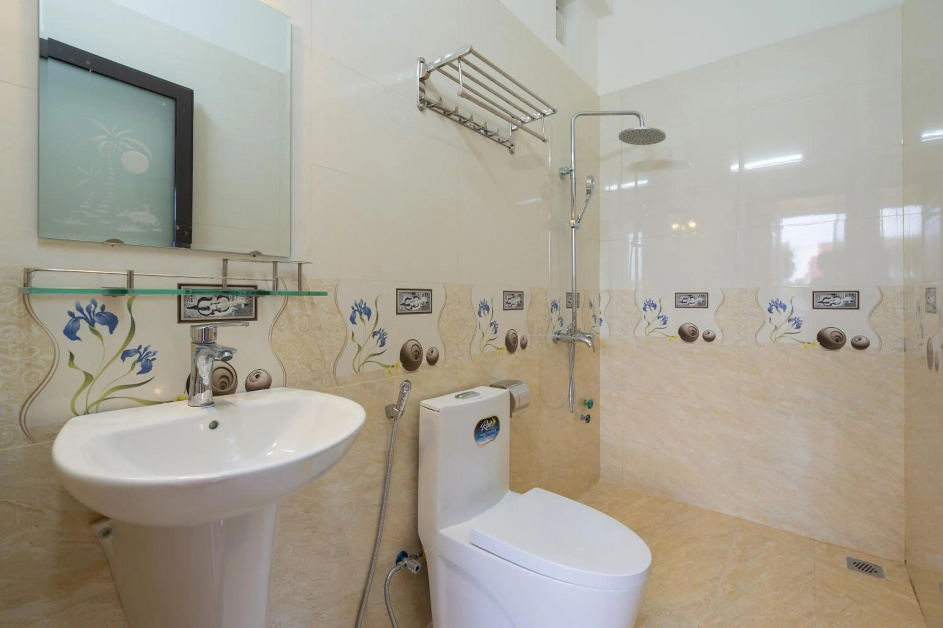 Toilet in Thinh Phuc Homestay