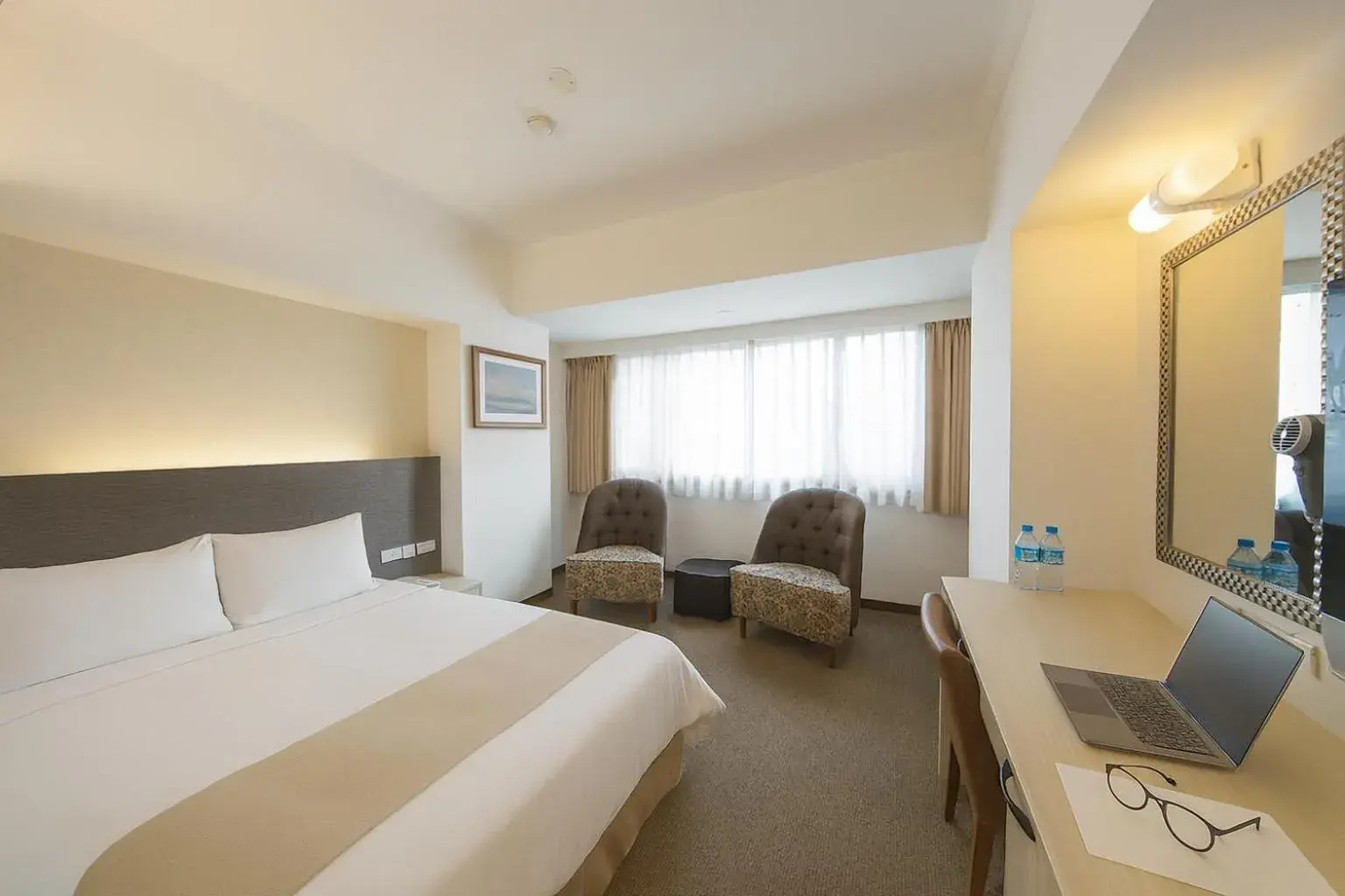 Double Room in Ful Won Hotel Double Room in Ful Won Hotel