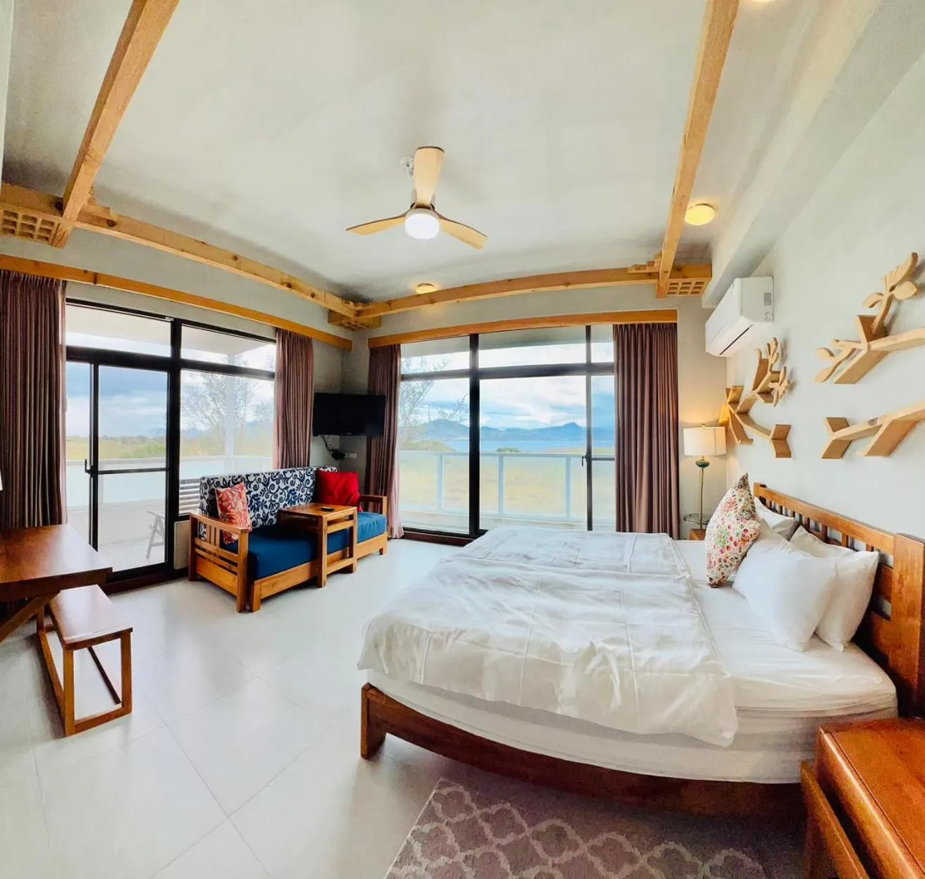 Bedroom, Bed in Kenting COMIC B&B&SPRING