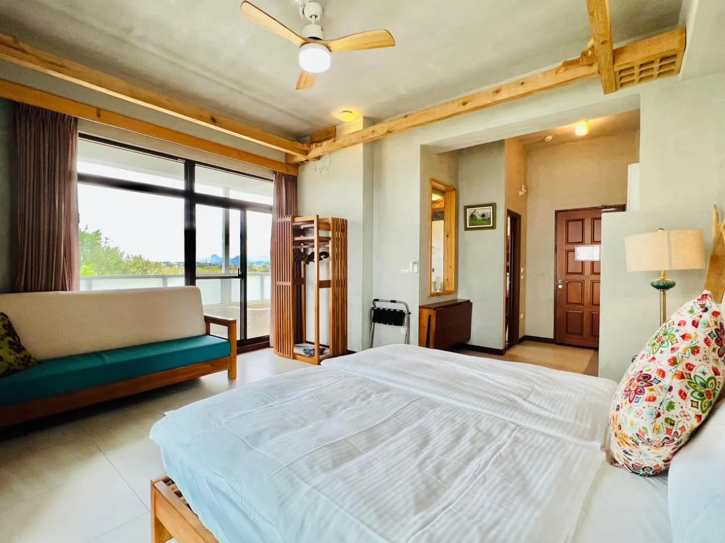 Photo of the whole room, Bed in Kenting COMIC B&B&SPRING