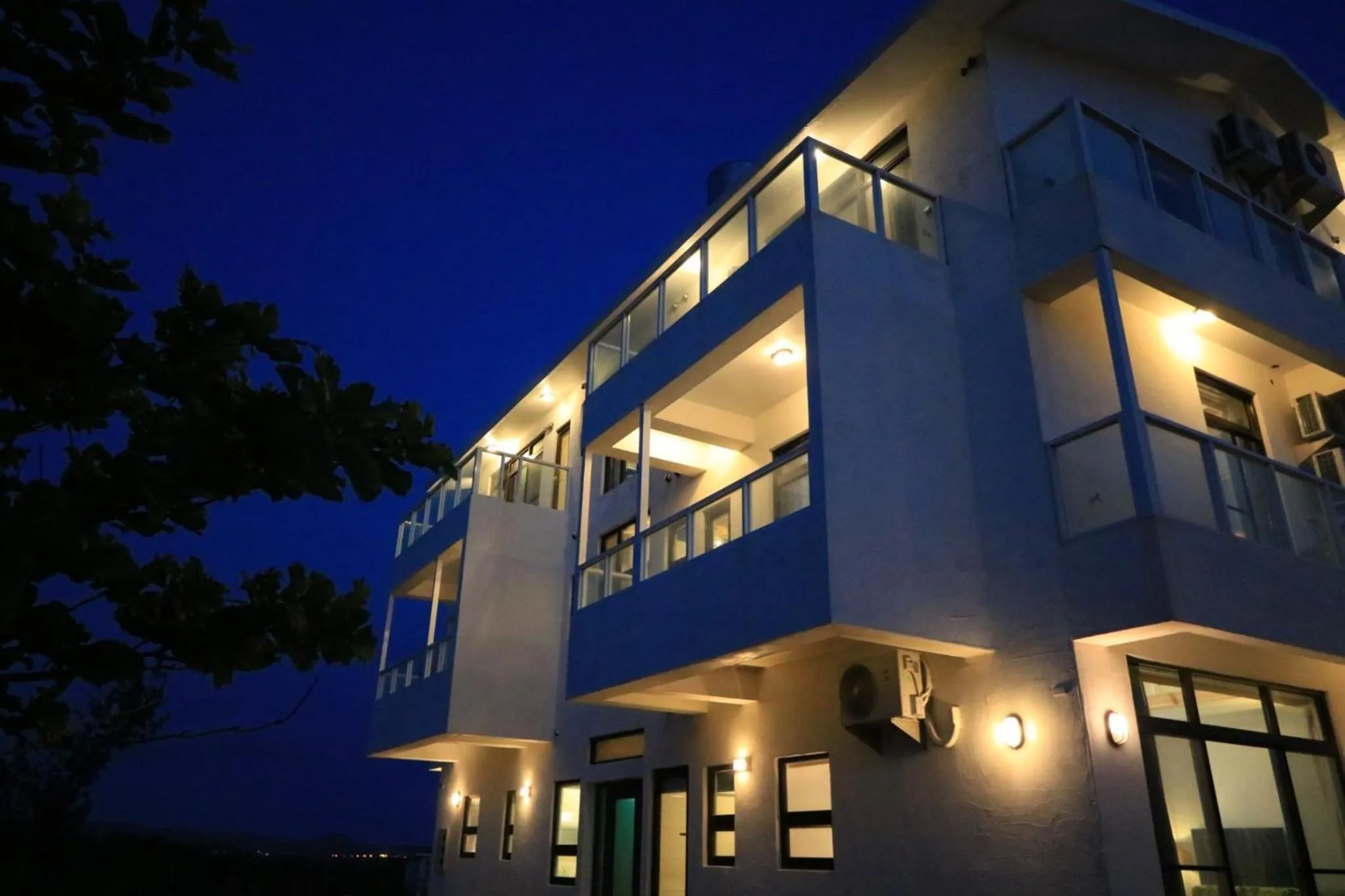 Property building in Kenting COMIC B&B&SPRING